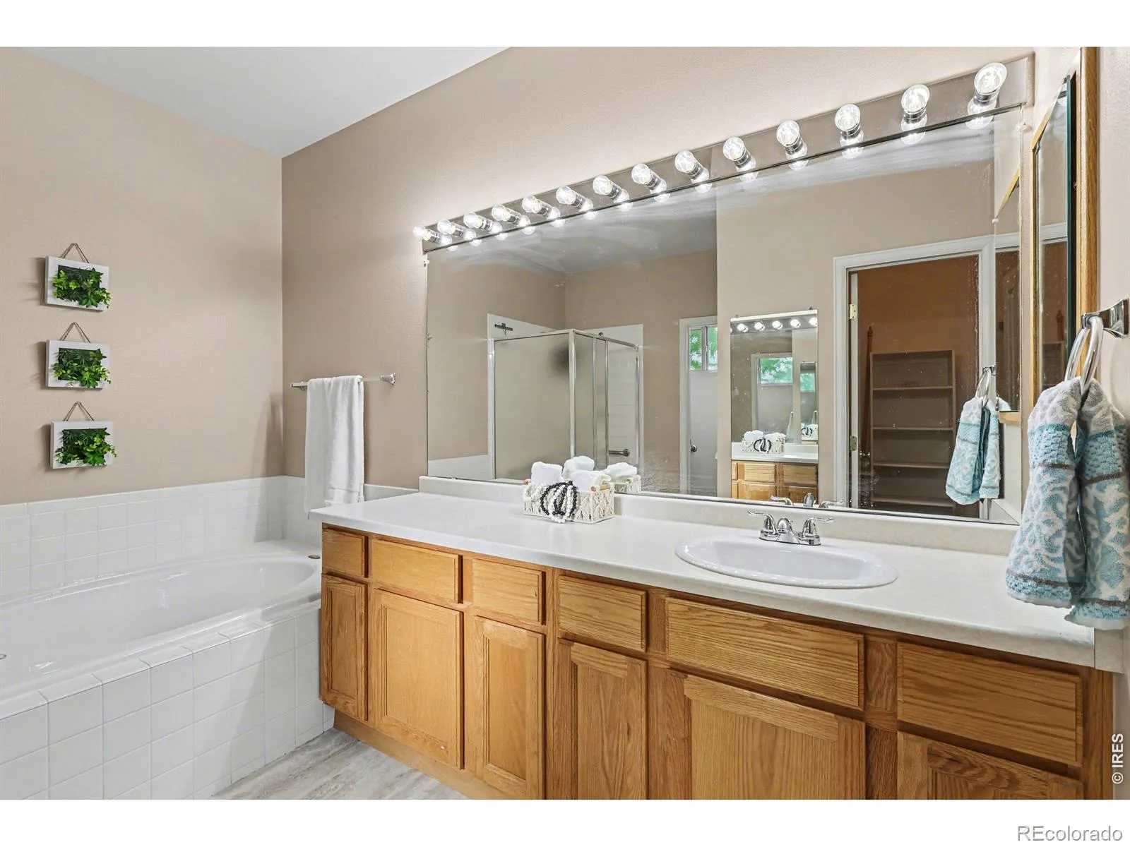 15241 W 66th Place Arvada CO 80007 MLS #RECIR1057809 05132026032239 1600 12