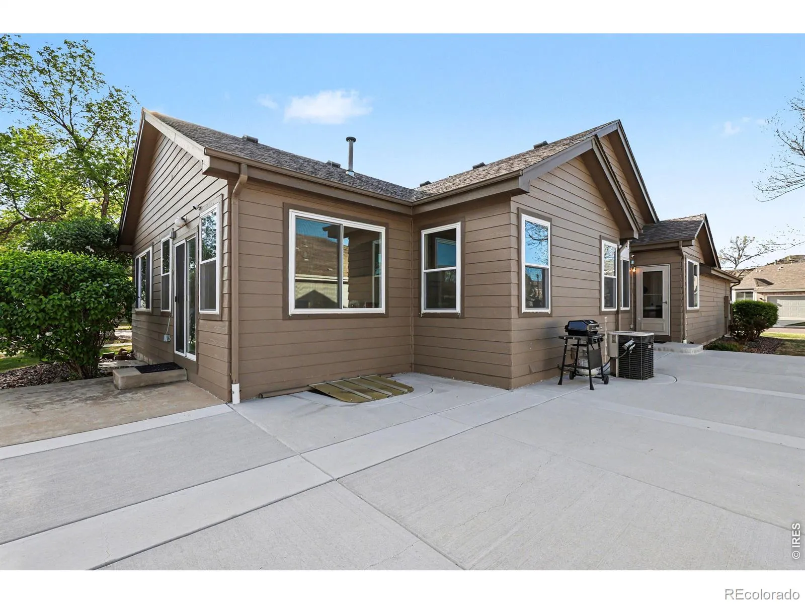 15241 W 66th Place Arvada CO 80007 MLS #RECIR1057809 05132026032239 1600 20