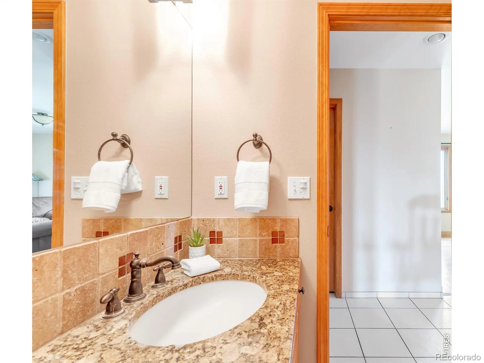 11730 Pointe View Drive Longmont CO 80503 | MLS #RECIR1057824 08272026002124 1600 18