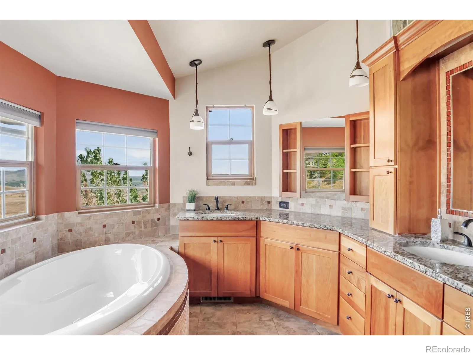 11730 Pointe View Drive Longmont CO 80503 | MLS #RECIR1057824 08272026002124 1600 22