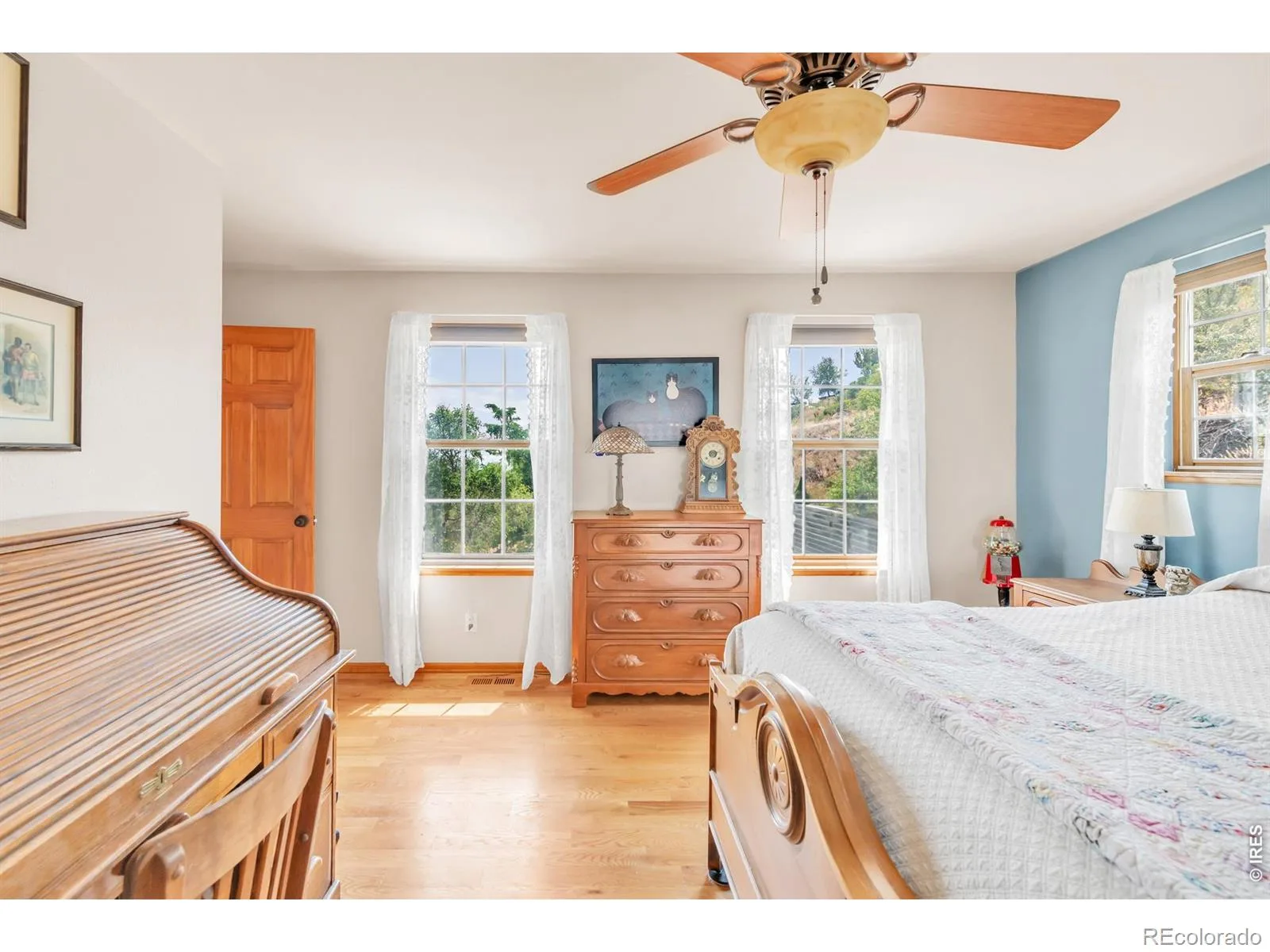 11730 Pointe View Drive Longmont CO 80503 | MLS #RECIR1057824 08272026002124 1600 26