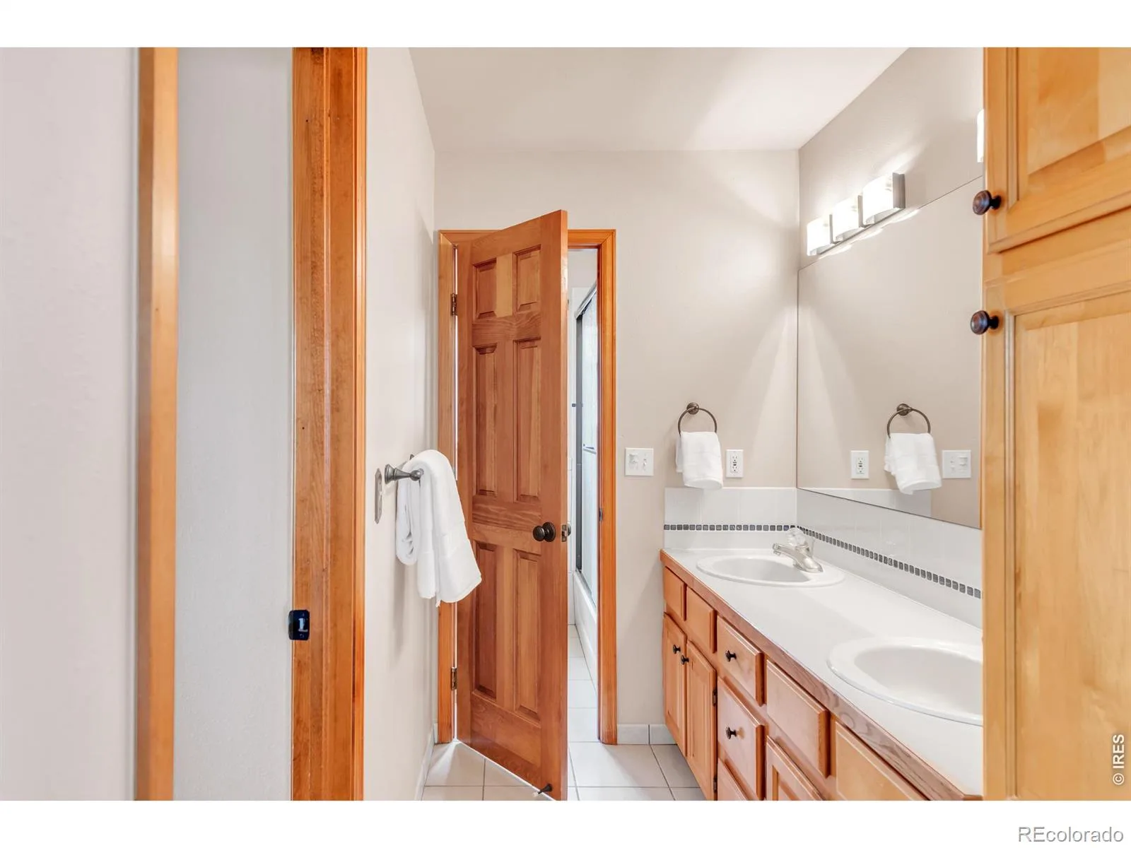 11730 Pointe View Drive Longmont CO 80503 | MLS #RECIR1057824 08272026002124 1600 28