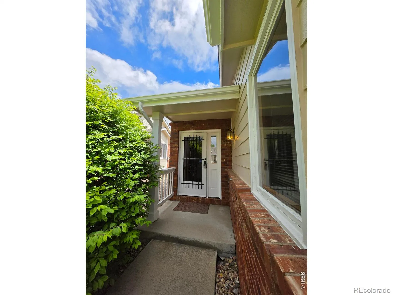 1526 Tulip Court Longmont CO 80501 MLS #RECIR1057894 04302026212403 1600 4