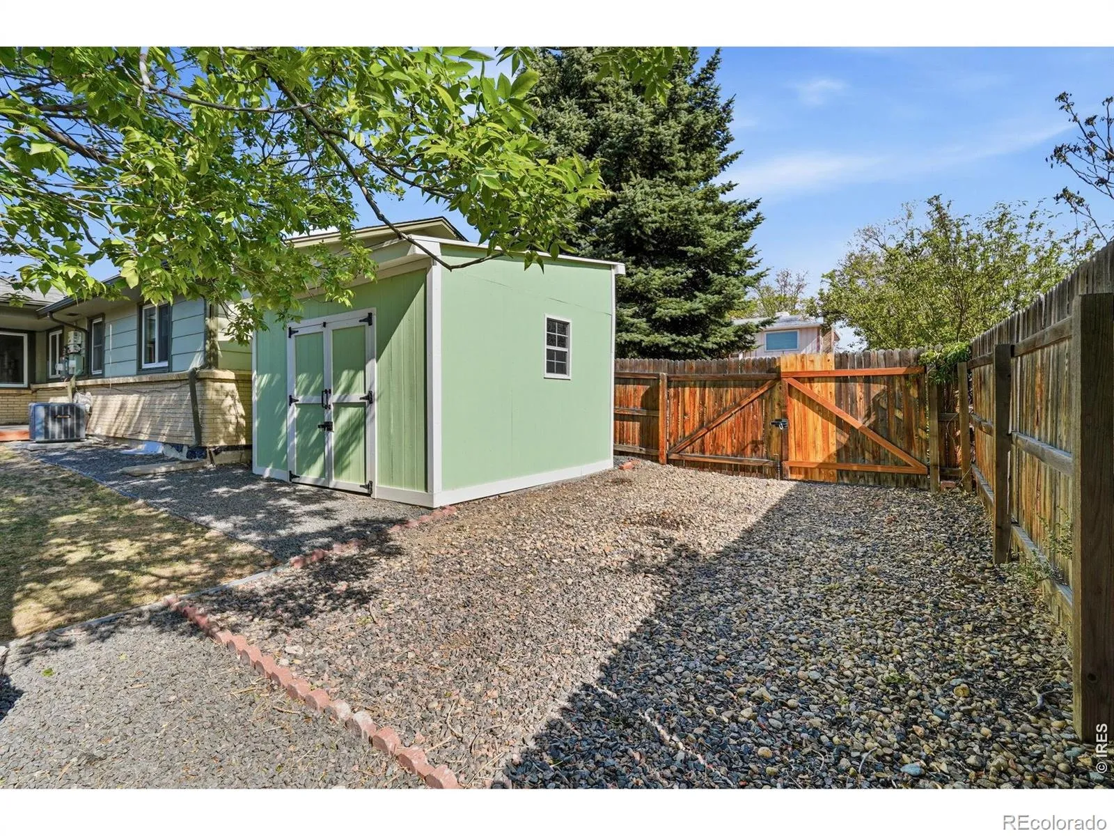 8966 Wagner Lane Westminster CO 80031 MLS #RECIR1057903 05052026044500 1600 35