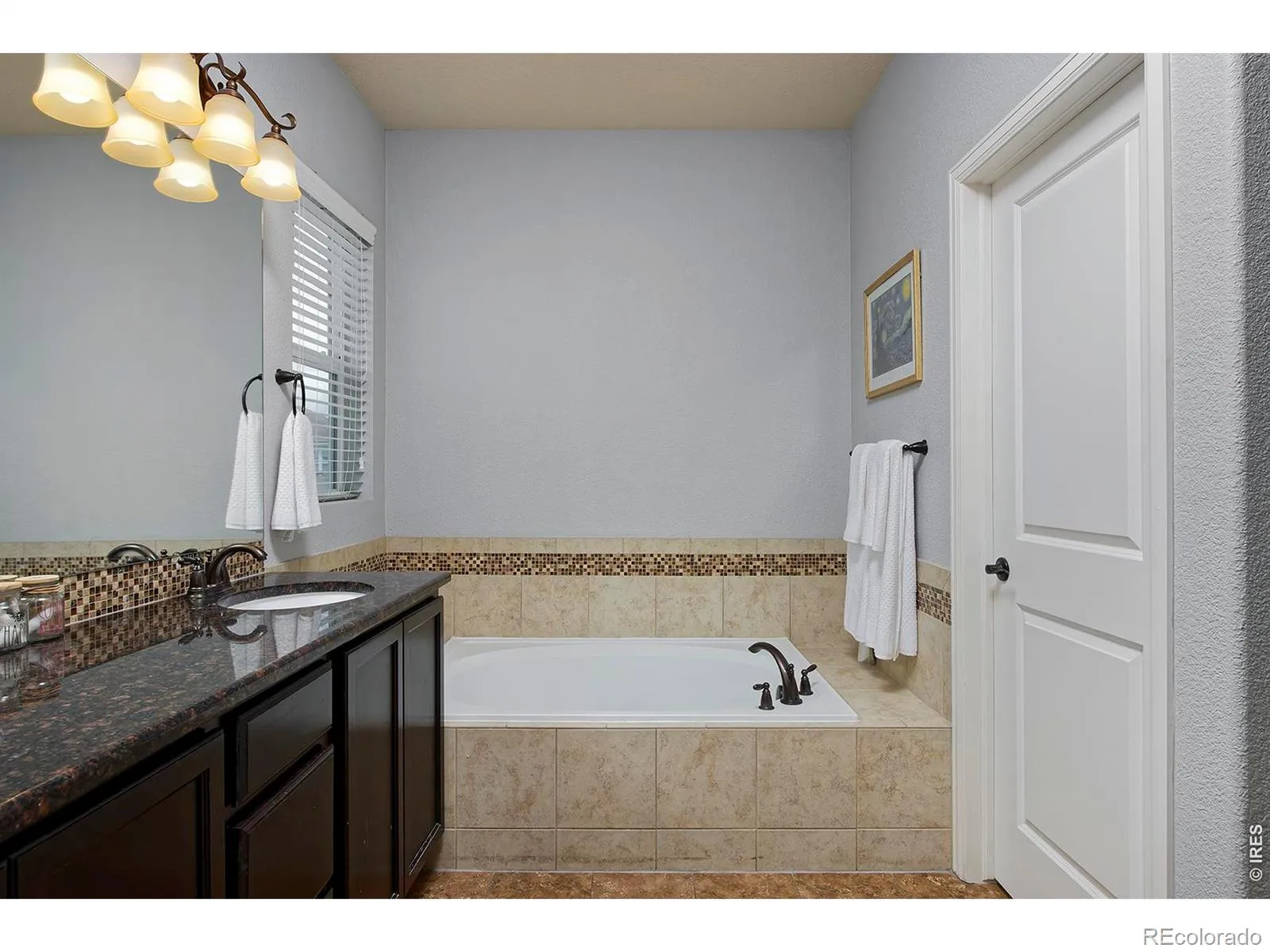 11825 Bradburn Boulevard Westminster CO 80031 MLS #REC6244514 05012026173743 1600 22