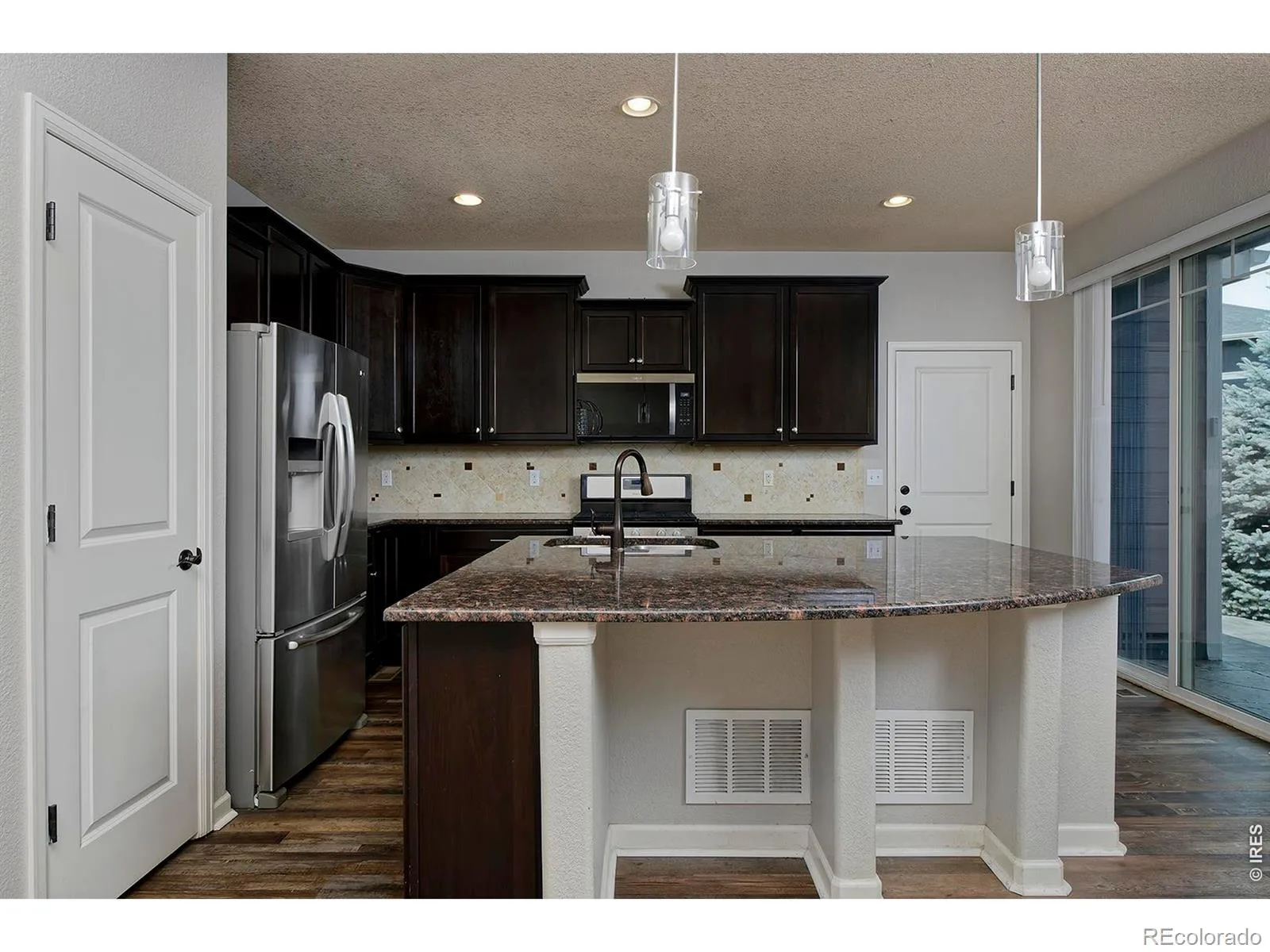 11825 Bradburn Boulevard Westminster CO 80031 MLS #REC6244514 07012026184146 1600 11