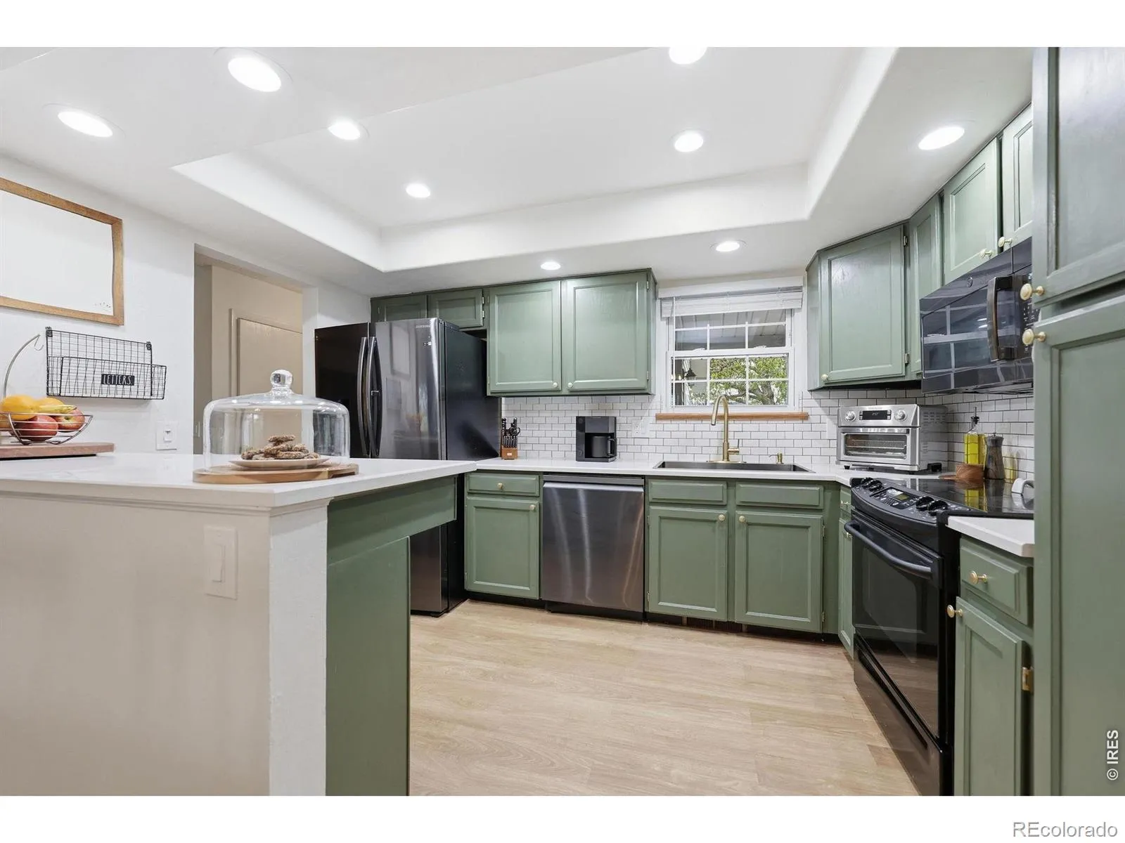 2598 S Vaughn Way #B Aurora CO 80014 MLS #REC4985384 05022026055439 1600 0