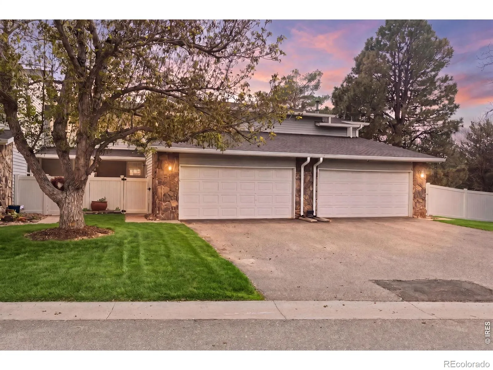 2598 S Vaughn Way #B Aurora CO 80014 MLS #REC4985384 05022026055439 1600 16
