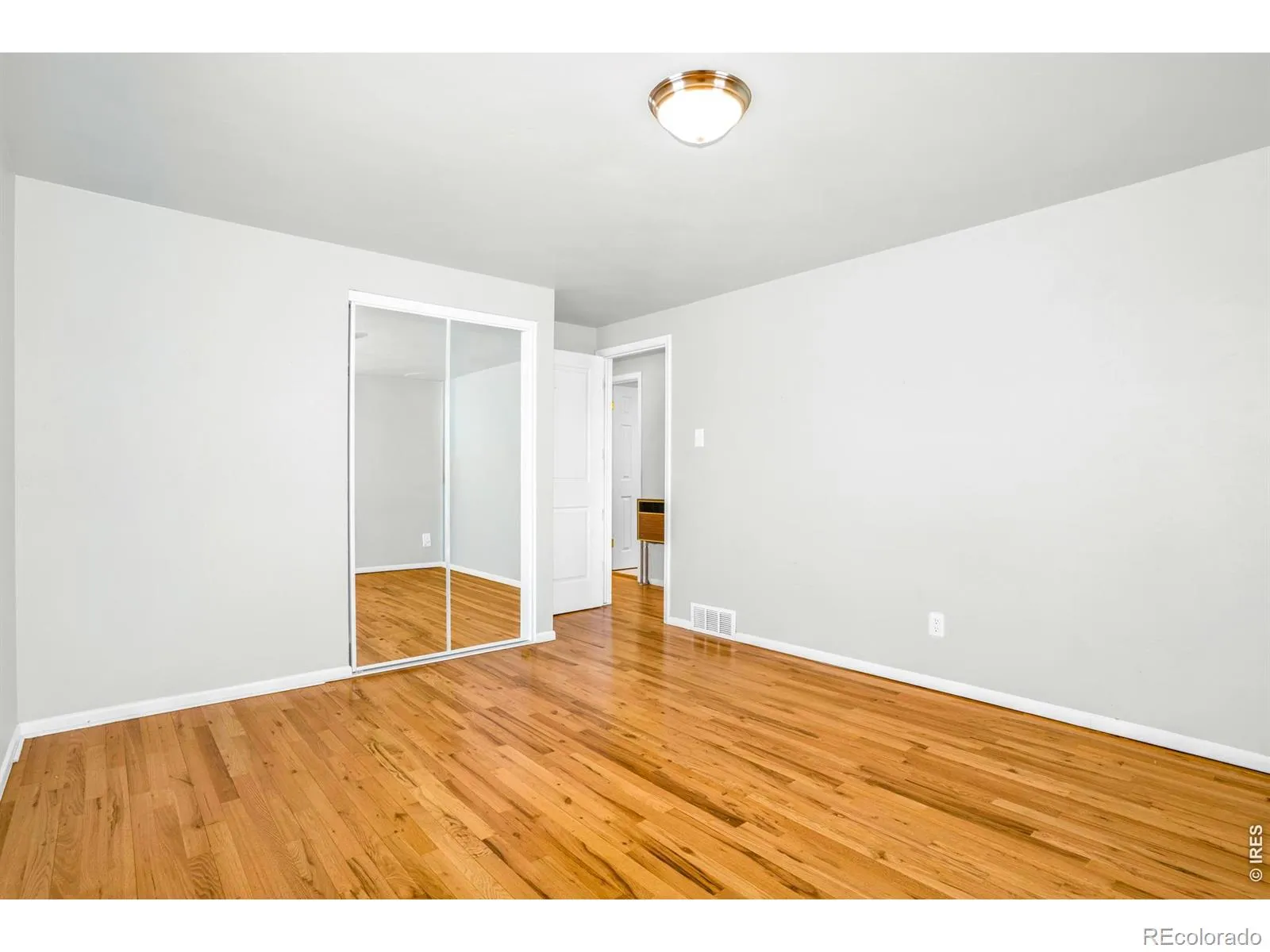 1229 Sherman Street Longmont CO 80501 MLS #RECIR1058116 05022026201514 1600 24