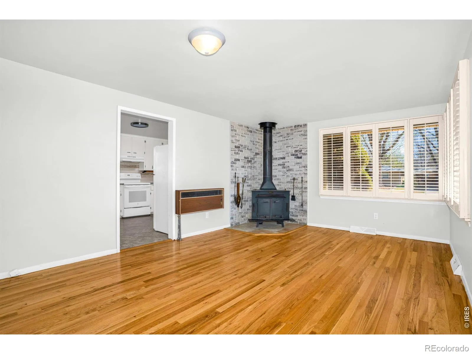 1229 Sherman Street Longmont CO 80501 MLS #RECIR1058116 05022026201514 1600 9