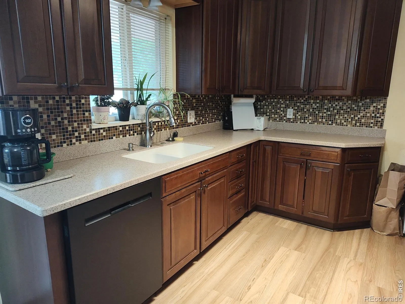 2 Forsyth Drive Longmont CO 80504 MLS #RECIR1058129 05052026193507 1600 12