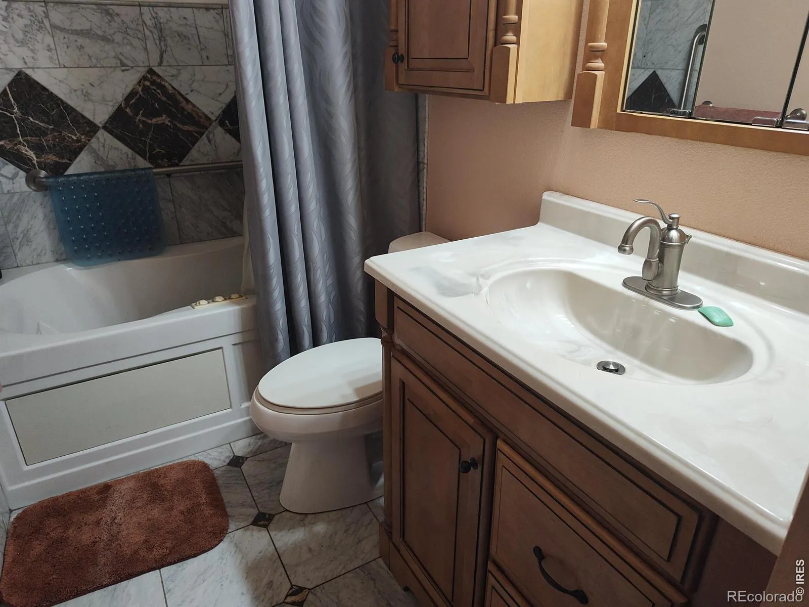 2 Forsyth Drive Longmont CO 80504 MLS #RECIR1058129 05052026193507 1600 19