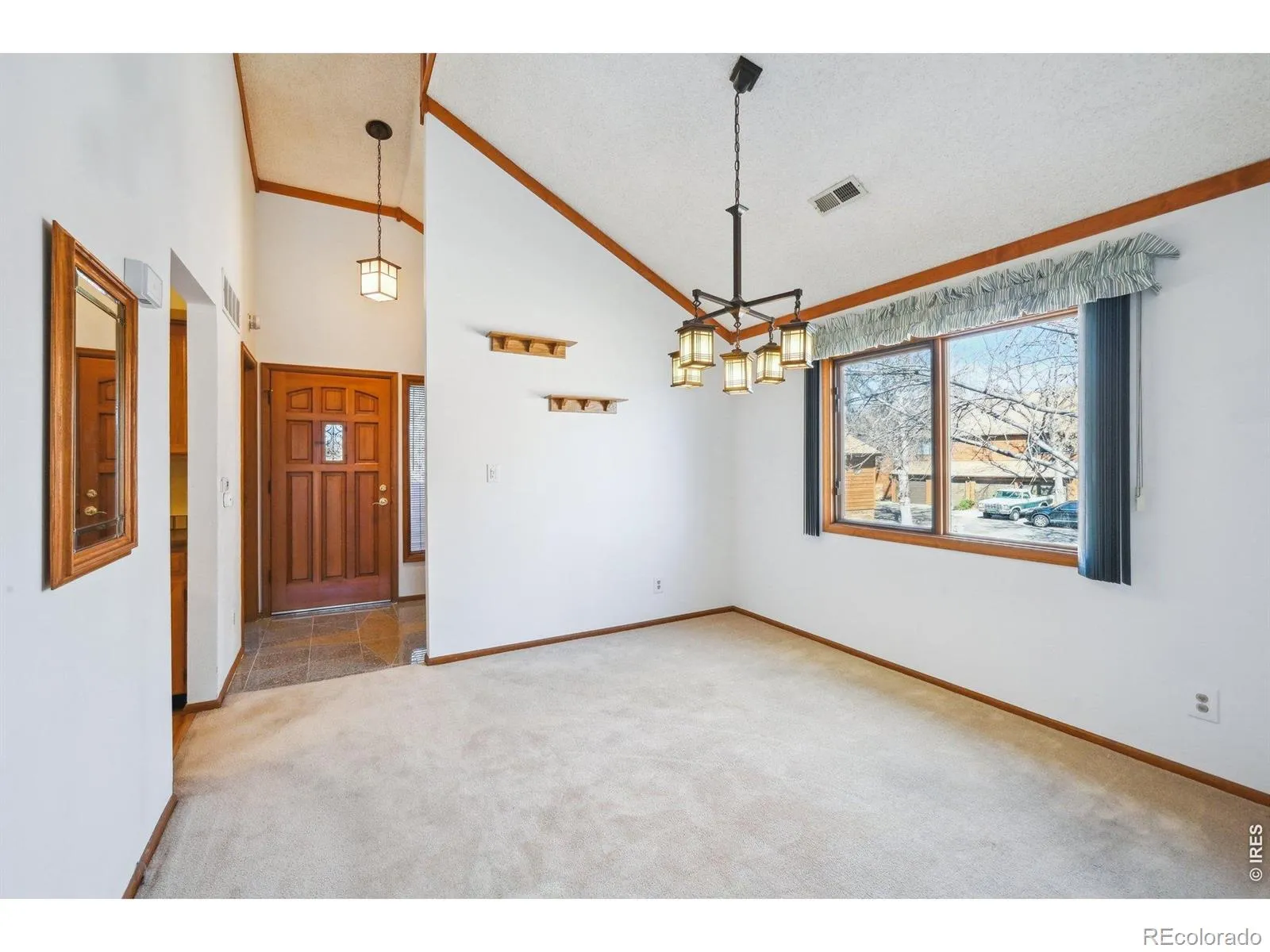 2275 E 129th Avenue Thornton CO 80241 MLS #RECIR1058137 05032026075058 1600 12