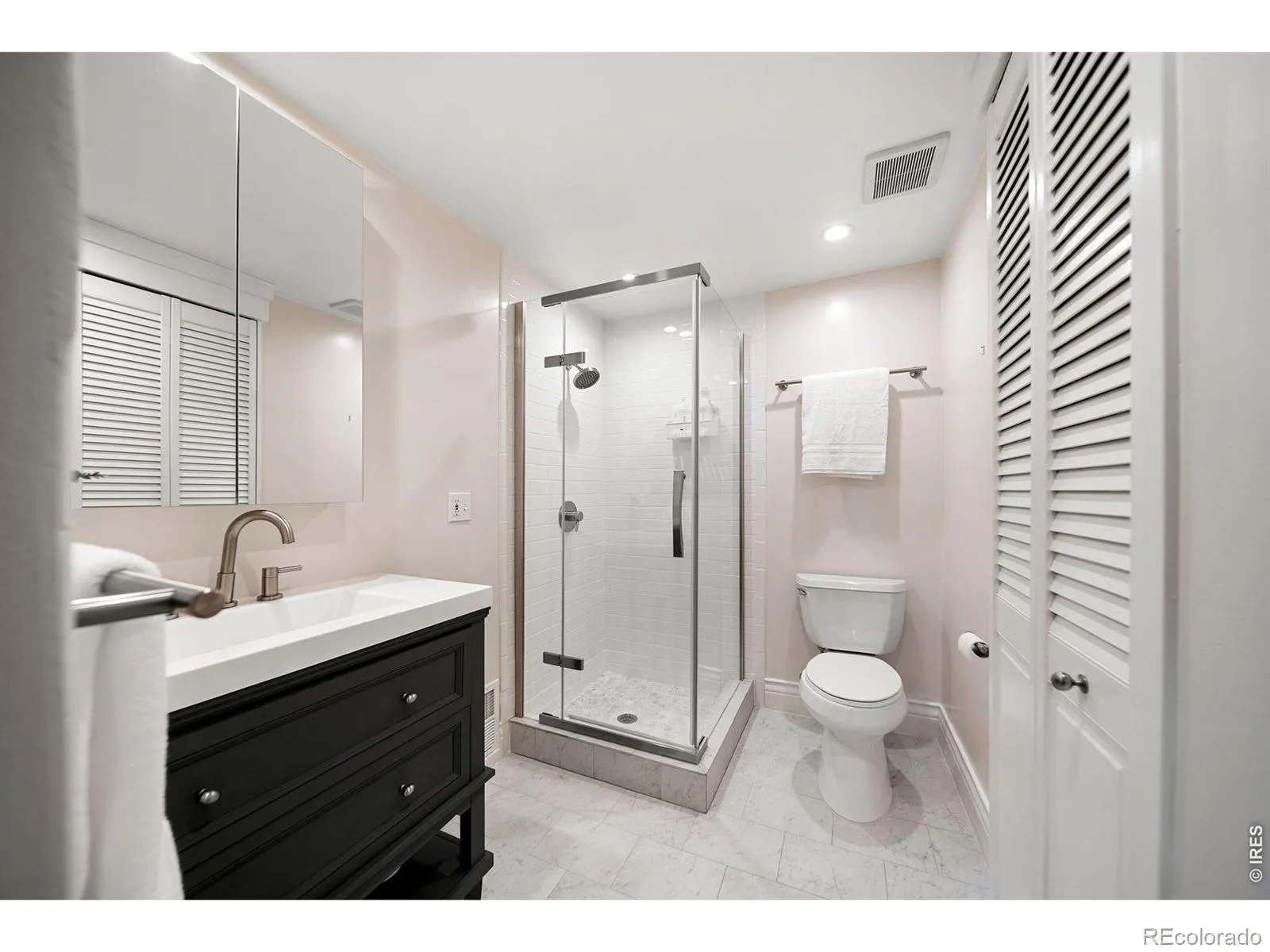 4949 E 6th Ave Pkwy Denver CO 80220 MLS #RECIR1058194 05082026031907 1600 30