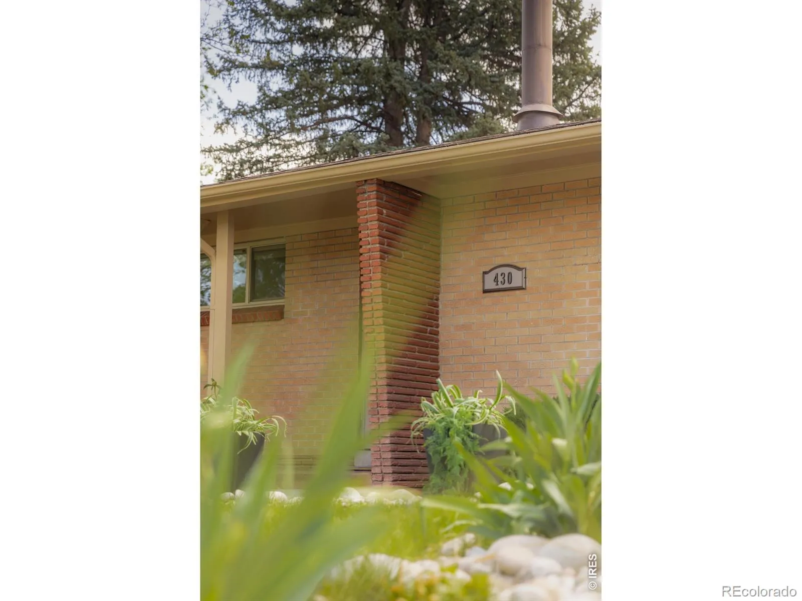 430 Cody Drive Lakewood CO 80226 MLS #RECIR1058341 05082026060432 1600 1