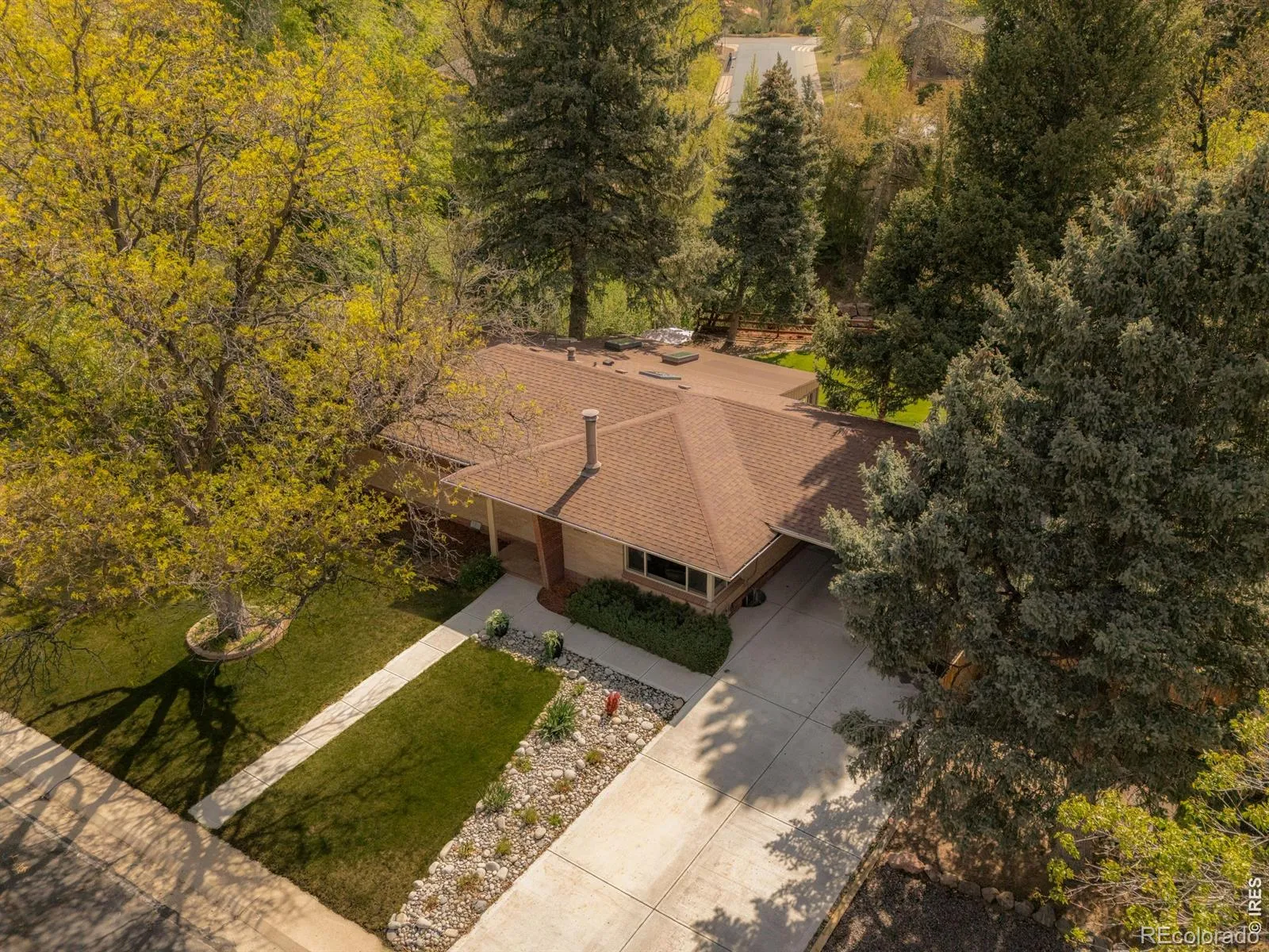 430 Cody Drive Lakewood CO 80226 MLS #RECIR1058341 05082026060432 1600 31