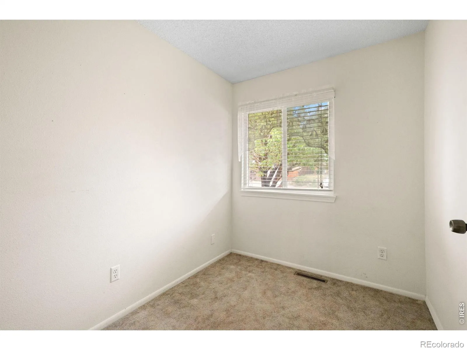5634 W 63rd Avenue Arvada CO 80003 MLS #RECIR1058474 05102026094540 1600 17