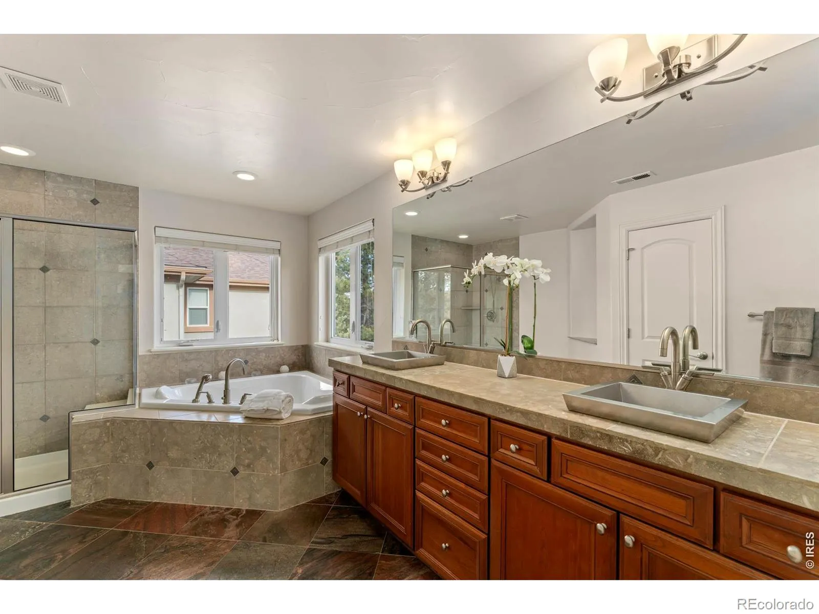 1846 Wasach Drive Longmont CO 80504 MLS #RECIR1058516 05092026021704 1600 23