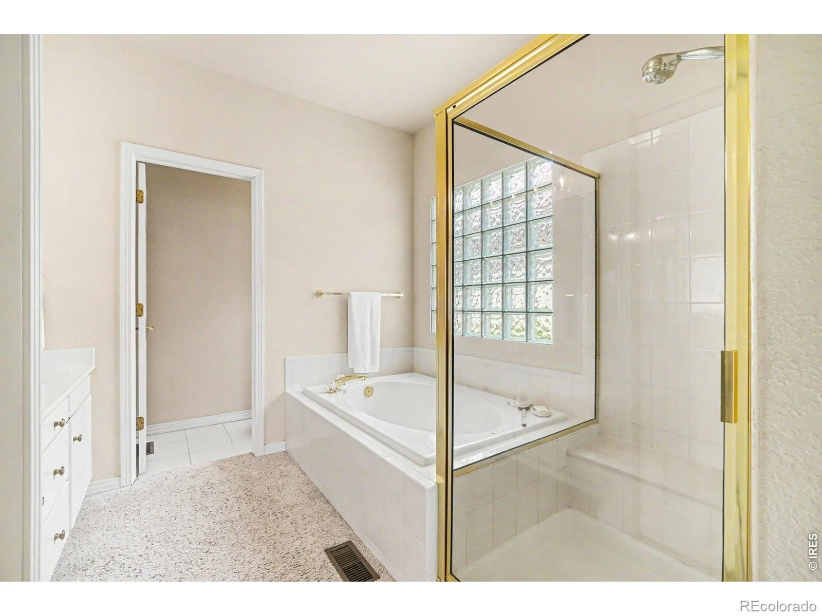 2952 Sonata Bay Court Longmont CO 80503 MLS #RECIR1058527 05102026094842 1600 15