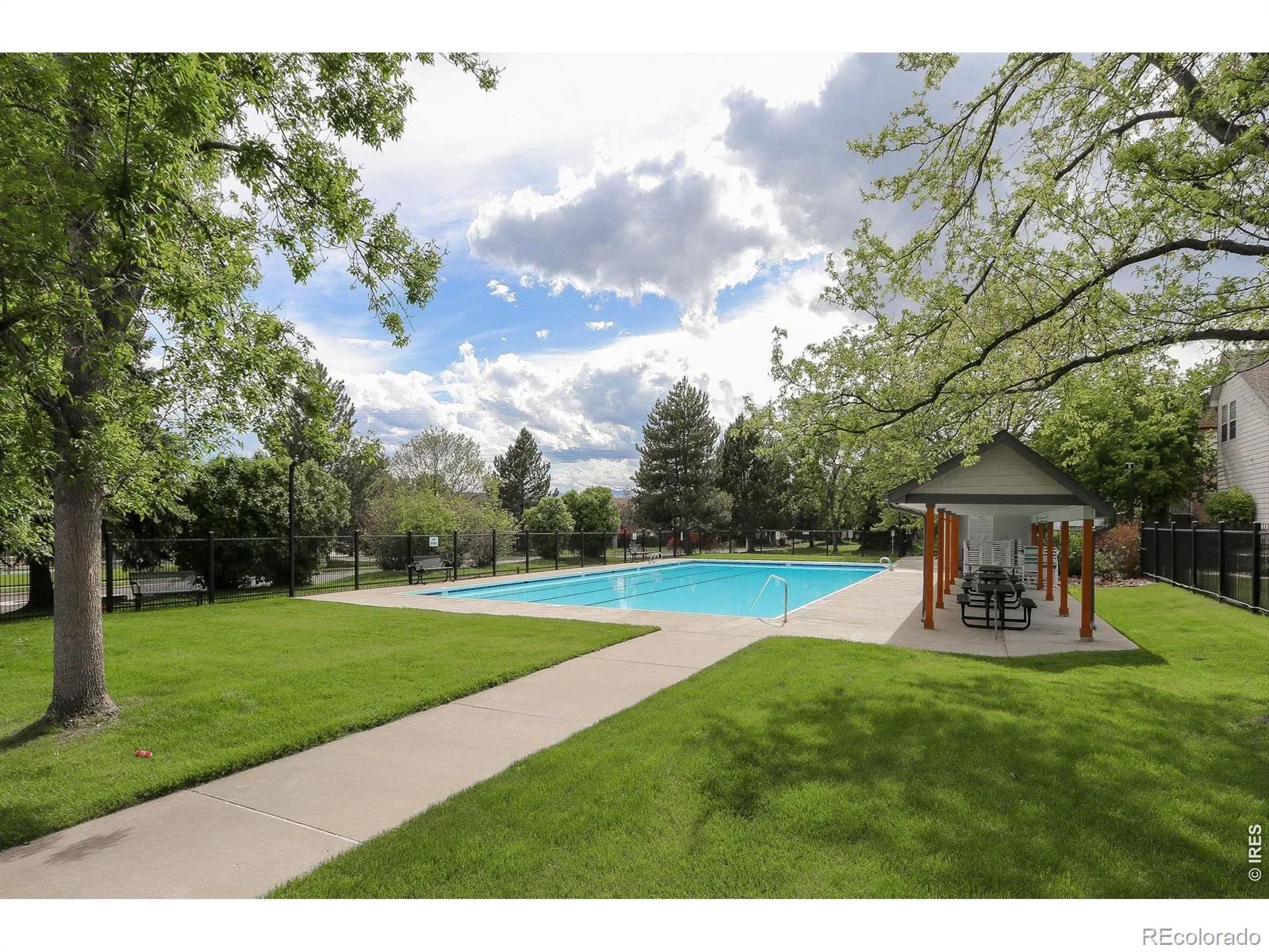 2952 Sonata Bay Court Longmont CO 80503 MLS #RECIR1058527 05102026094842 1600 30