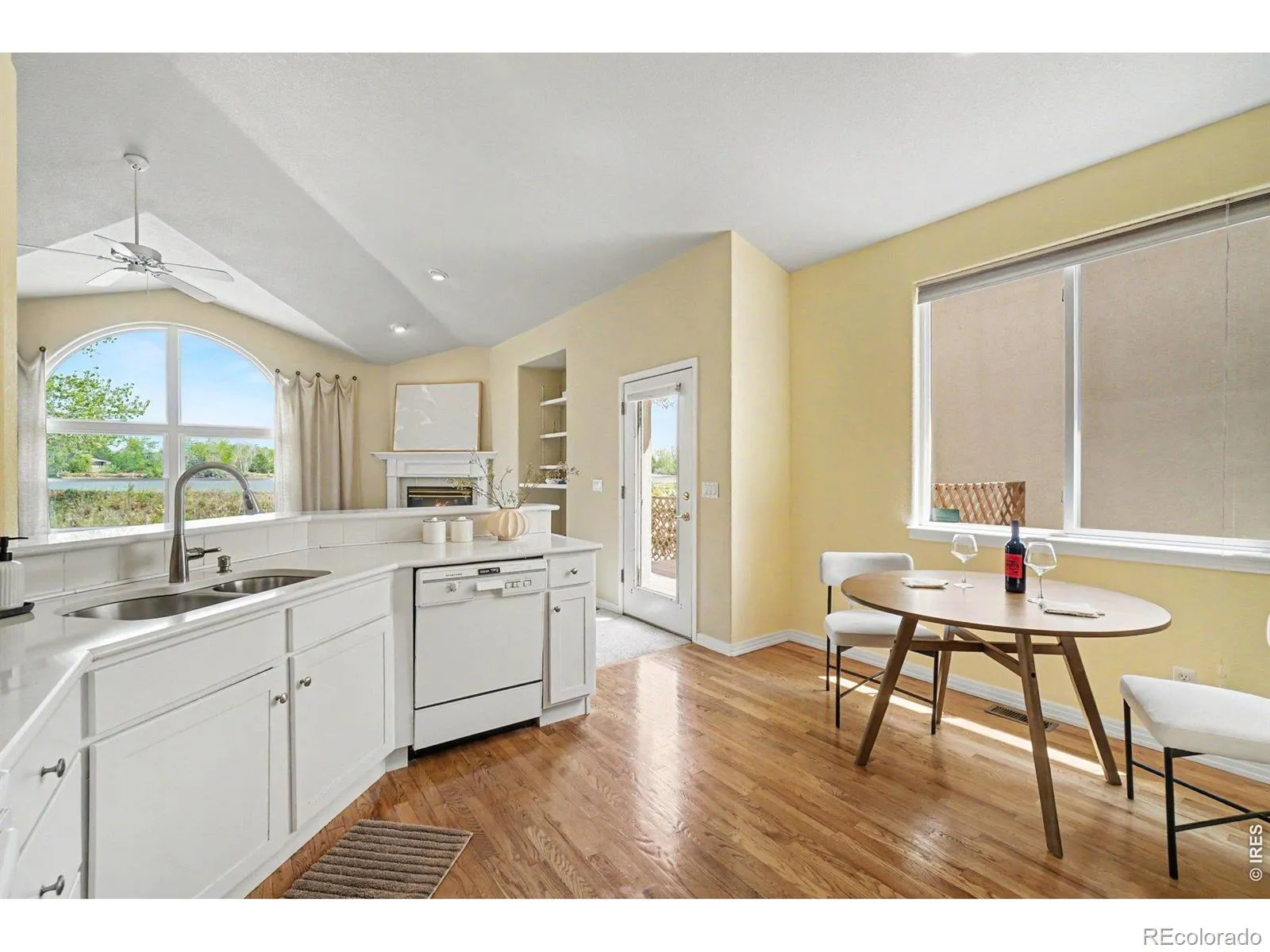 2952 Sonata Bay Court Longmont CO 80503 MLS #RECIR1058527 05102026094842 1600 8