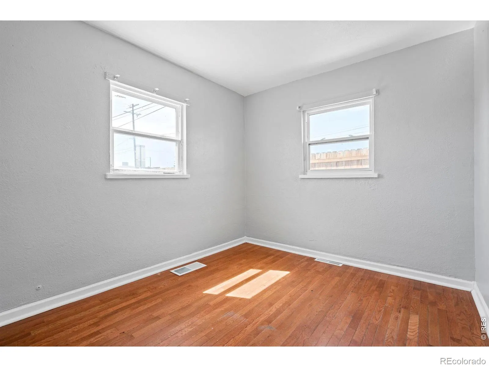 1105 S Zenobia Street #1105&1107 Denver CO 80219 MLS #RECIR1058591 05132026053655 1600 16