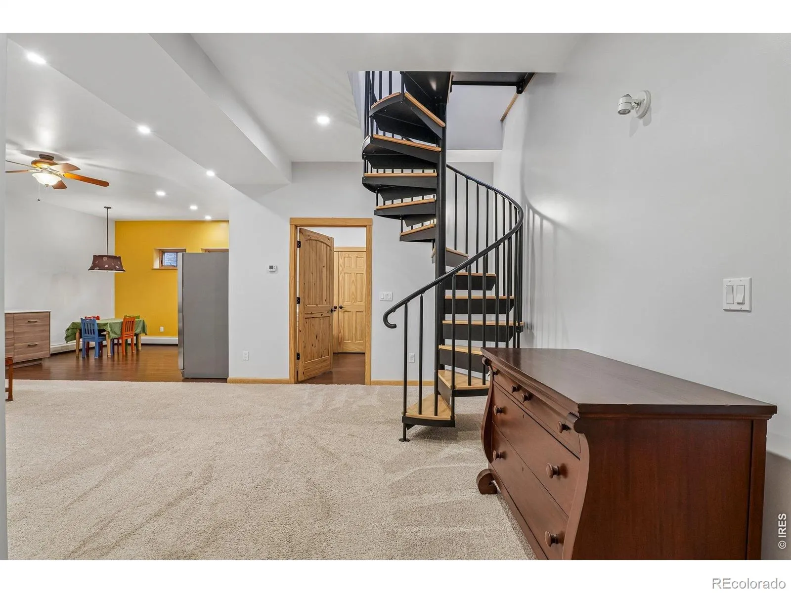 271 Kimbark Street Lafayette CO 80026 MLS #RECIR1058654 05092026205203 1600 31