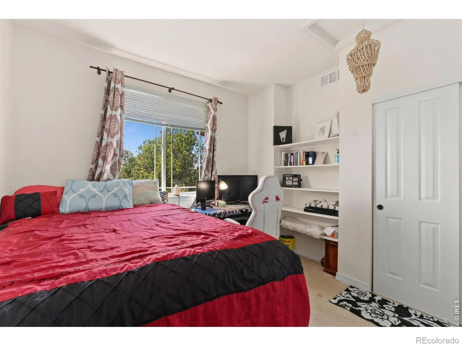 804 Summer Hawk Drive #1304 Longmont CO 80504 | MLS #RECIR1058680 08182026140109 1600 9