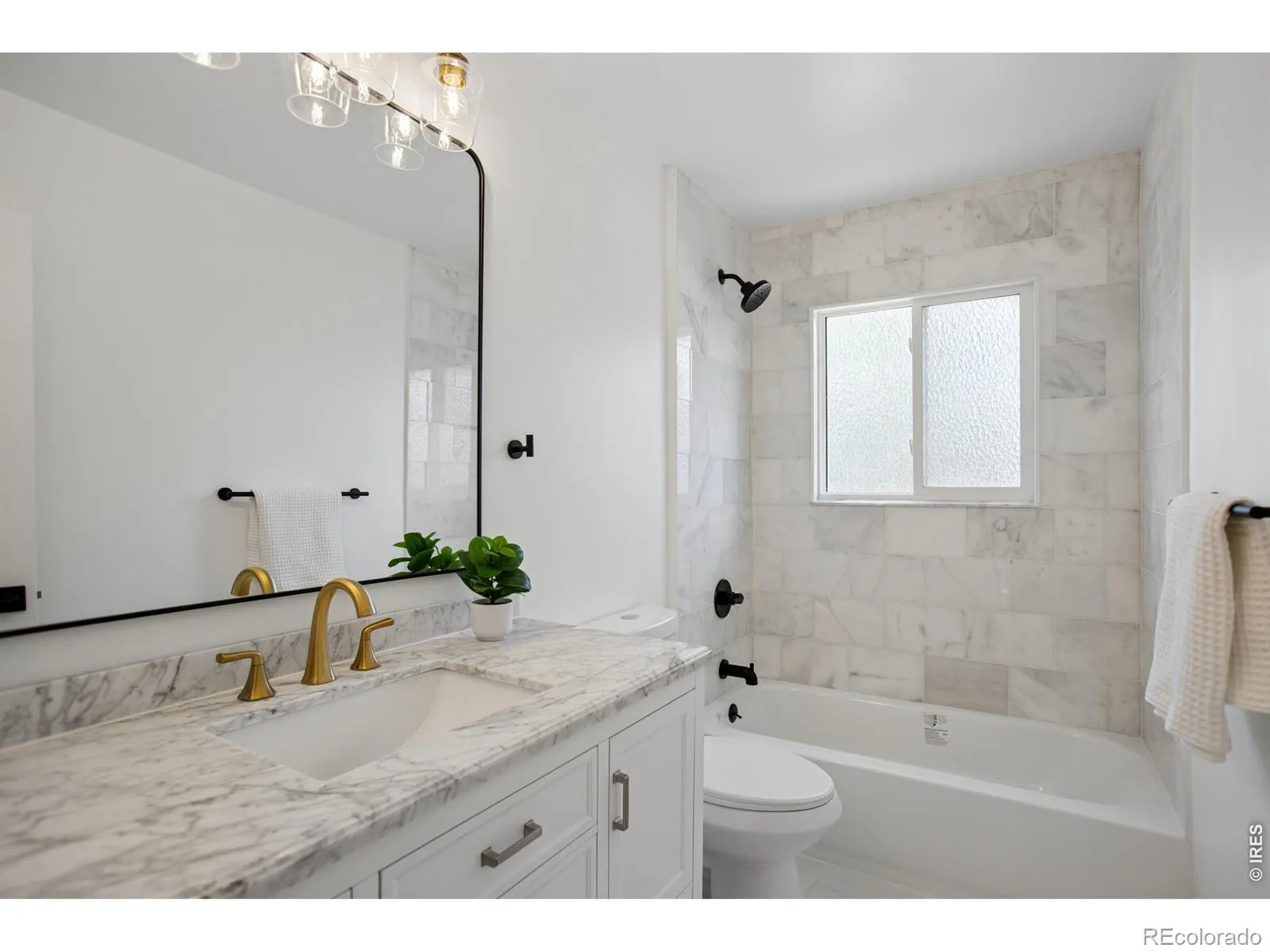 12 Baylor Drive Longmont CO 80503 MLS #RECIR1058685 05102026142514 1600 18