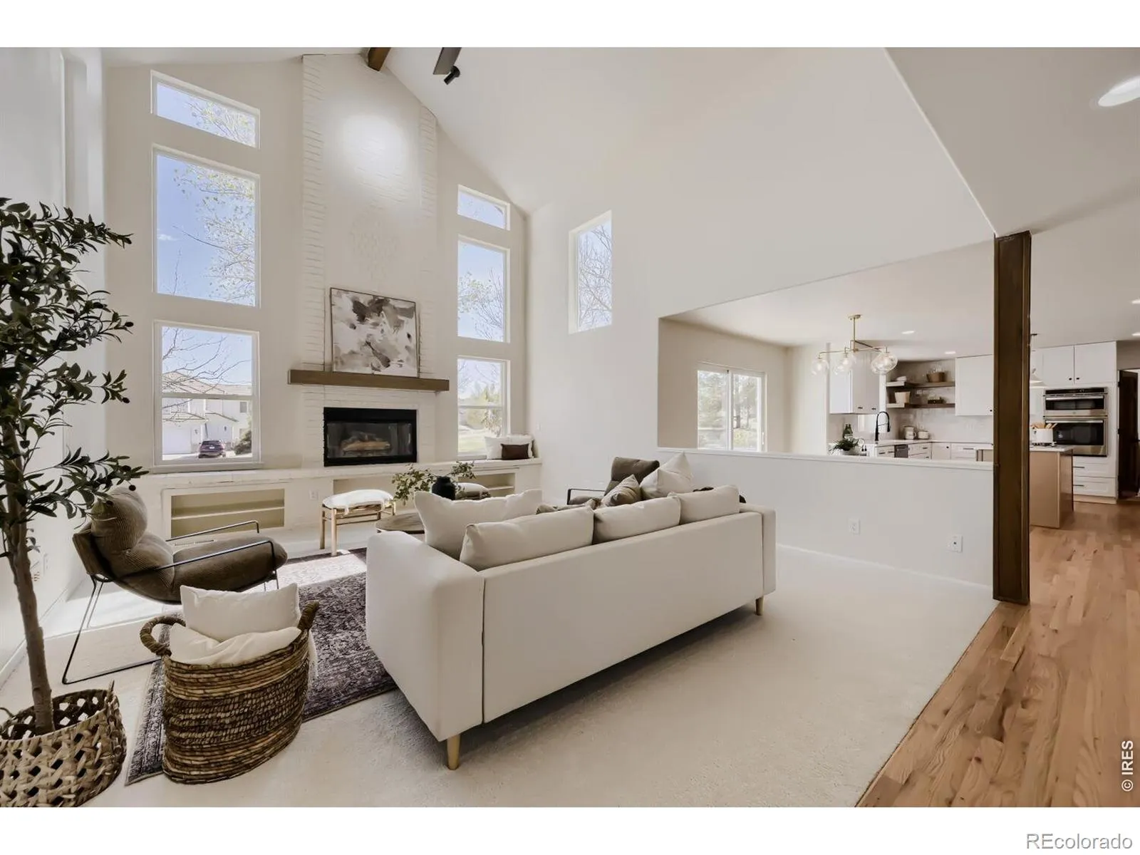 19882 E Geddes Place Centennial CO 80016 MLS #RECIR1058691 05092026192333 1600 4
