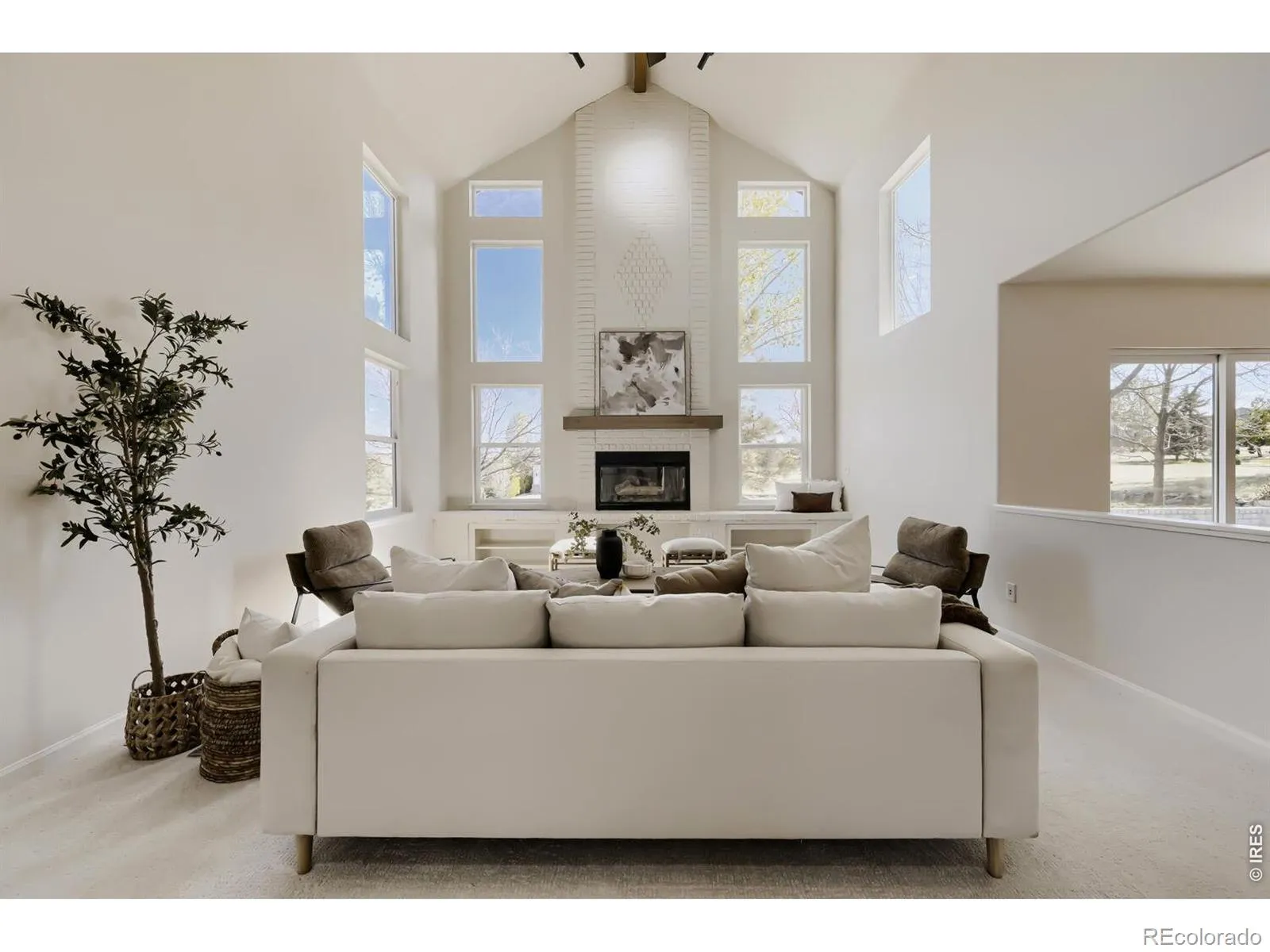 19882 E Geddes Place Centennial CO 80016 MLS #RECIR1058691 05092026192333 1600 5
