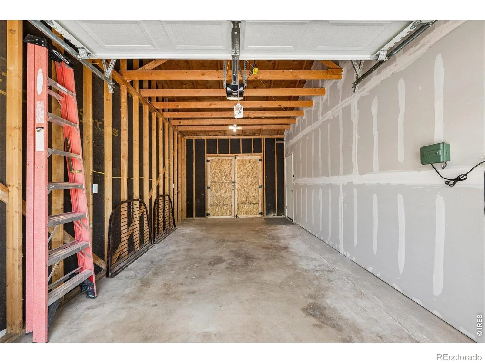 1610 Longs Peak Drive Louisville CO 80027 | MLS #RECIR1058735 06022026063750 1600 32