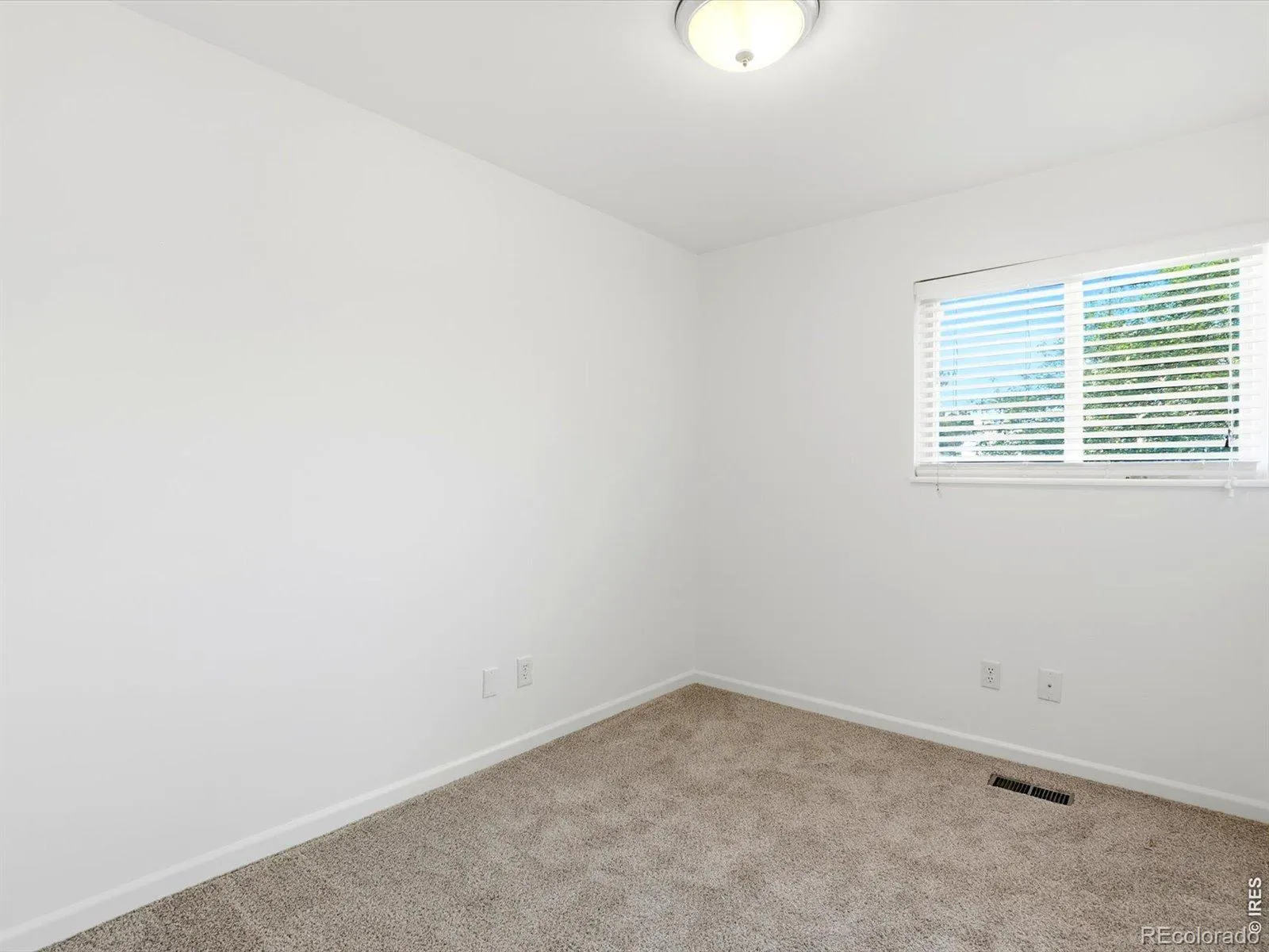 3214 W 135th Avenue Broomfield CO 80020 MLS #RECIR1058752 05122026012521 1600 17