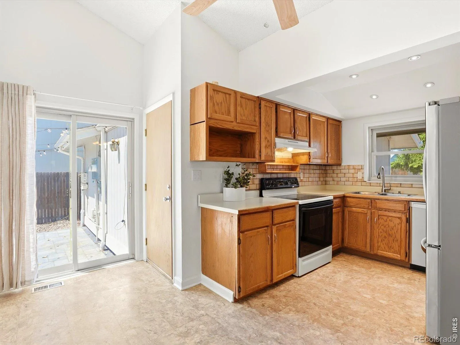 3214 W 135th Avenue Broomfield CO 80020 MLS #RECIR1058752 05122026012521 1600 6