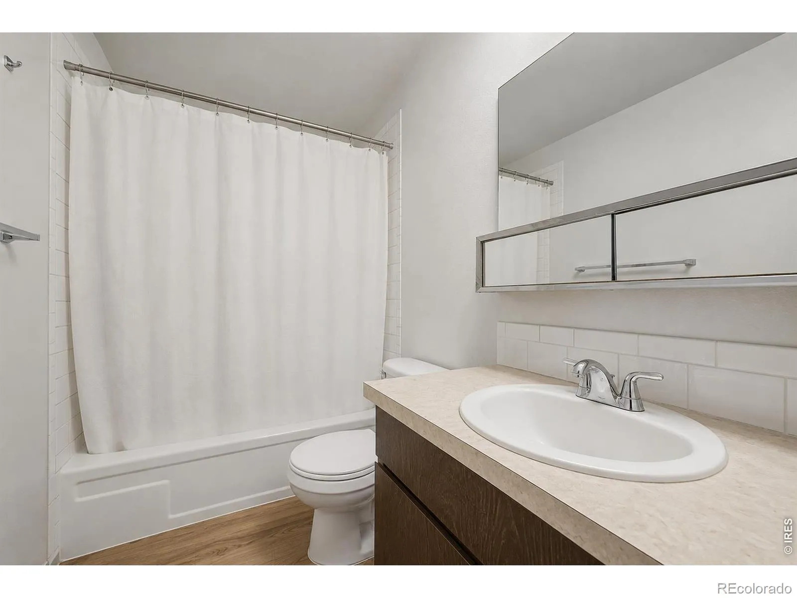 938 Kelly Place Longmont CO 80501 MLS #RECIR1058785 05122026012600 1600 8