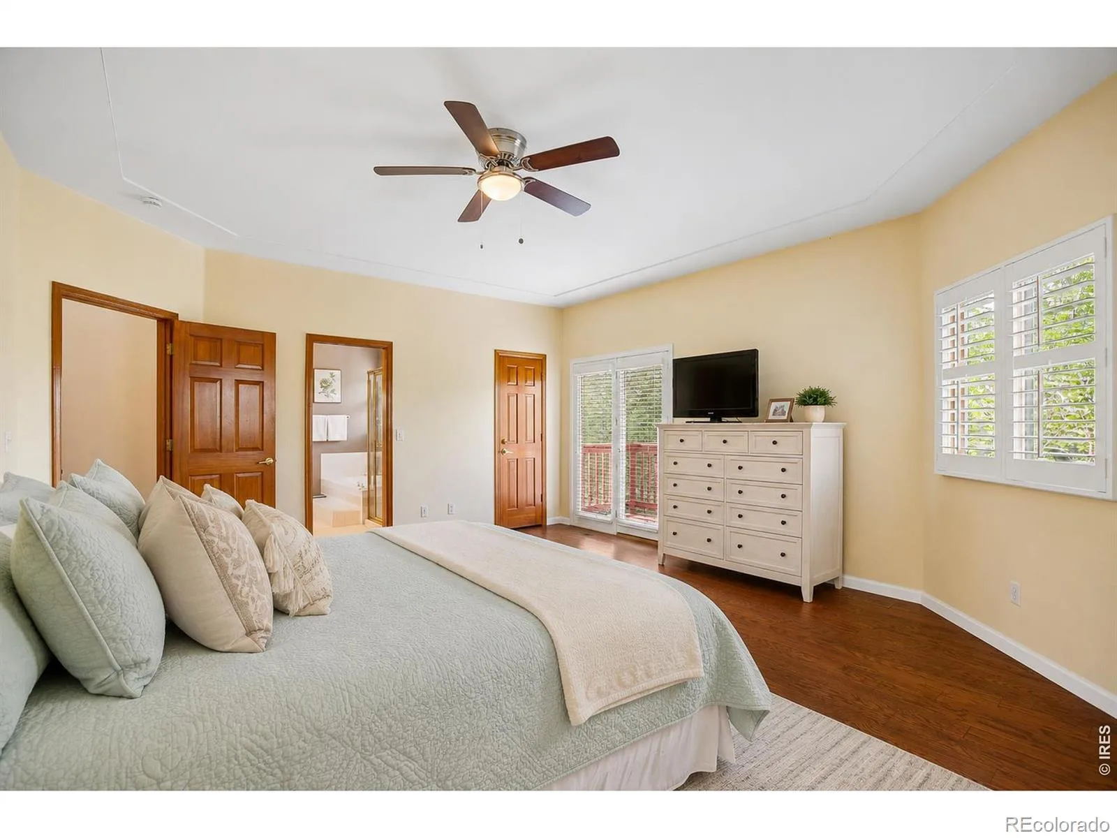 2284 Indian Peaks Circle Longmont CO 80504 | MLS #RECIR1058786 07012026155731 1600 15