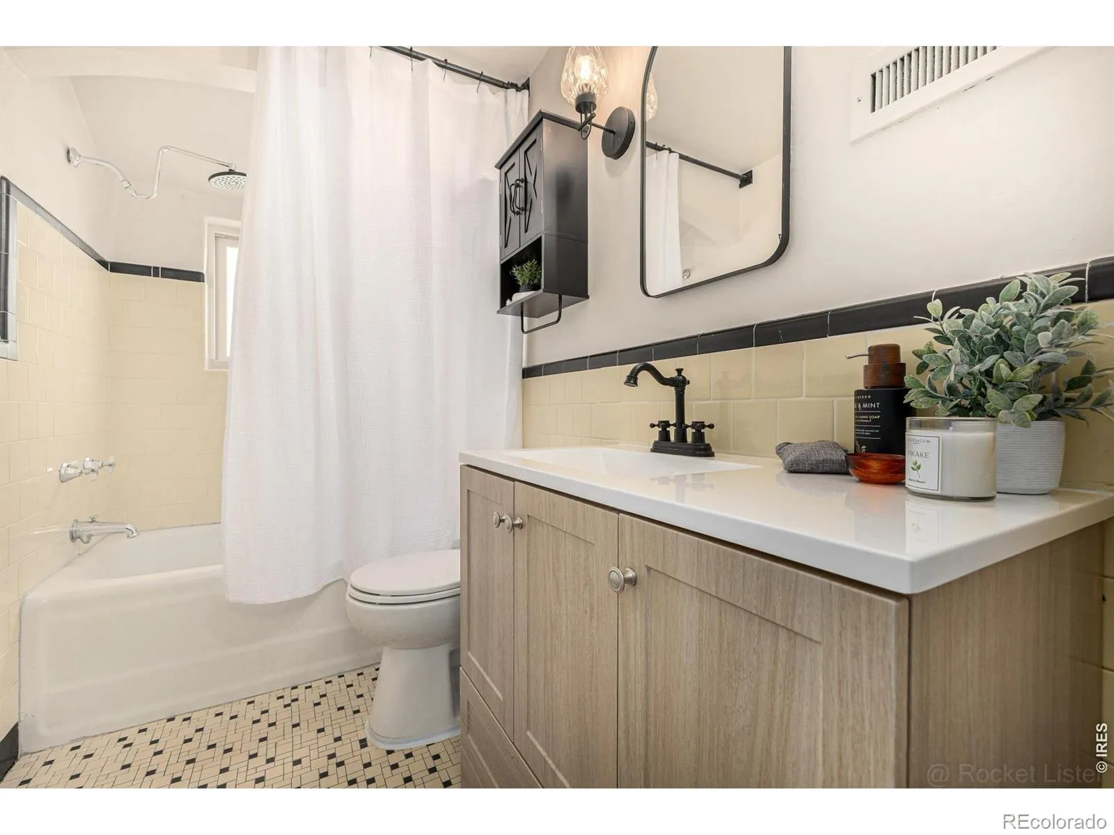 129 S Franklin Street Denver CO 80209 MLS #RECIR1058799 05122026143431 1600 24