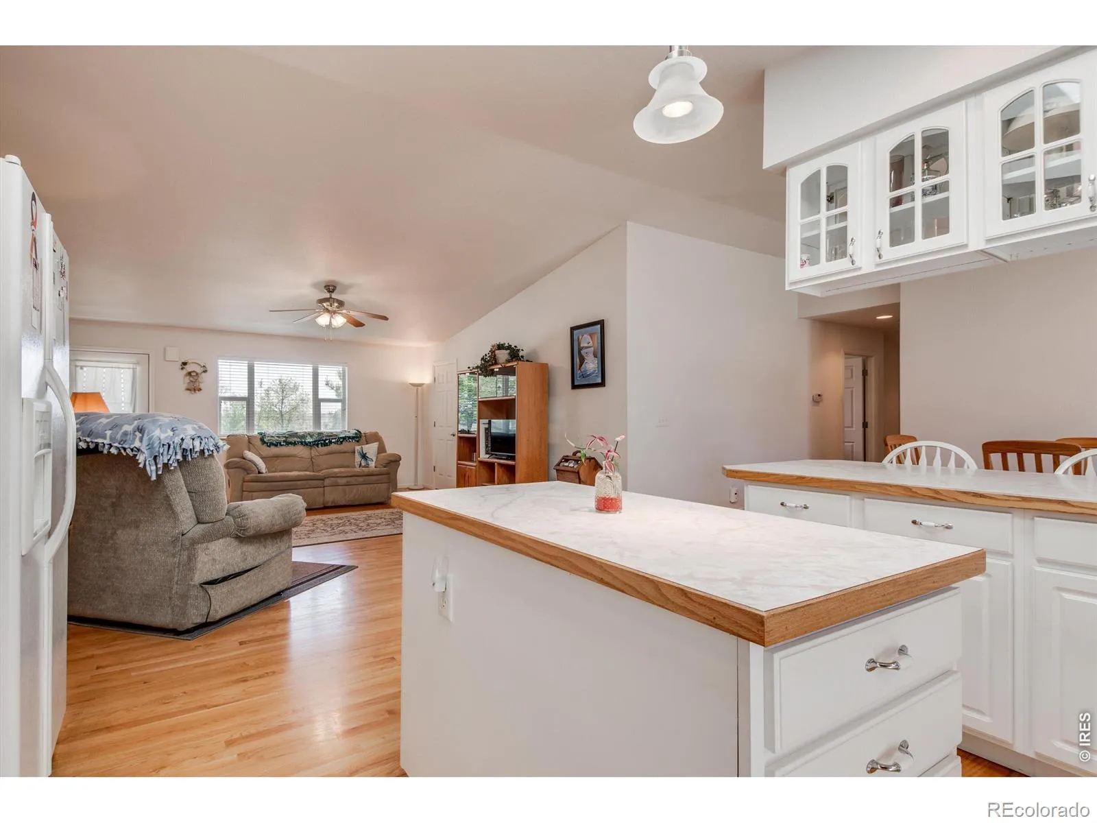 10007 E County Line Road Longmont CO 80501 MLS #RECIR1058870 05132026002345 1600 16