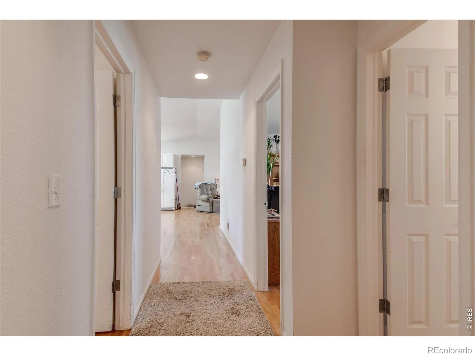 10007 E County Line Road Longmont CO 80501 MLS #RECIR1058870 05132026002345 1600 17