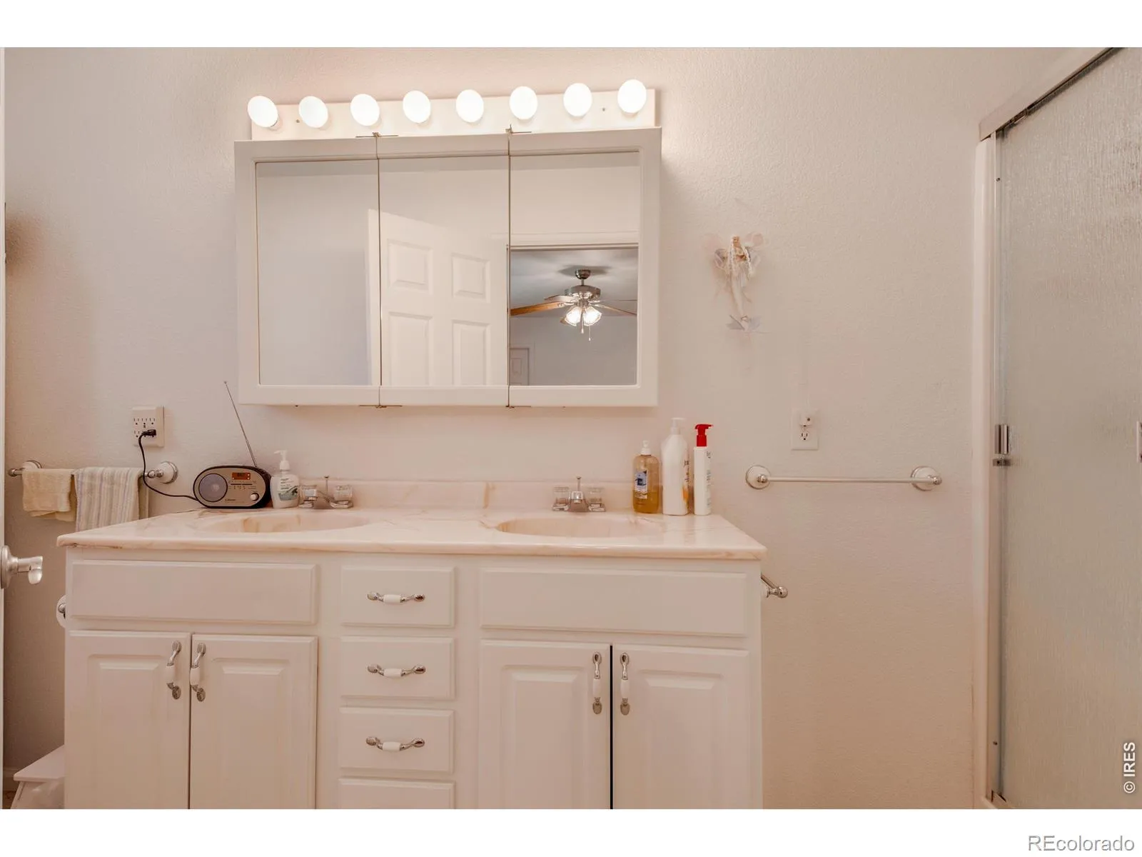 10007 E County Line Road Longmont CO 80501 MLS #RECIR1058870 05132026002345 1600 20