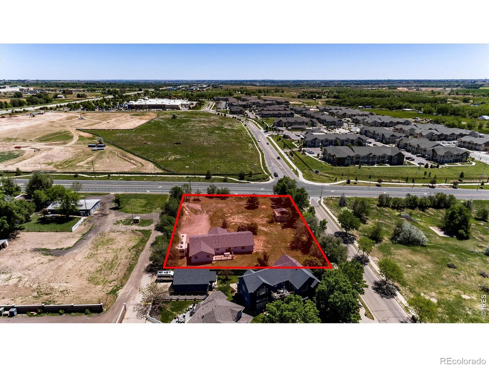 10007 E County Line Road Longmont CO 80501 MLS #RECIR1058870 05132026002345 1600 39