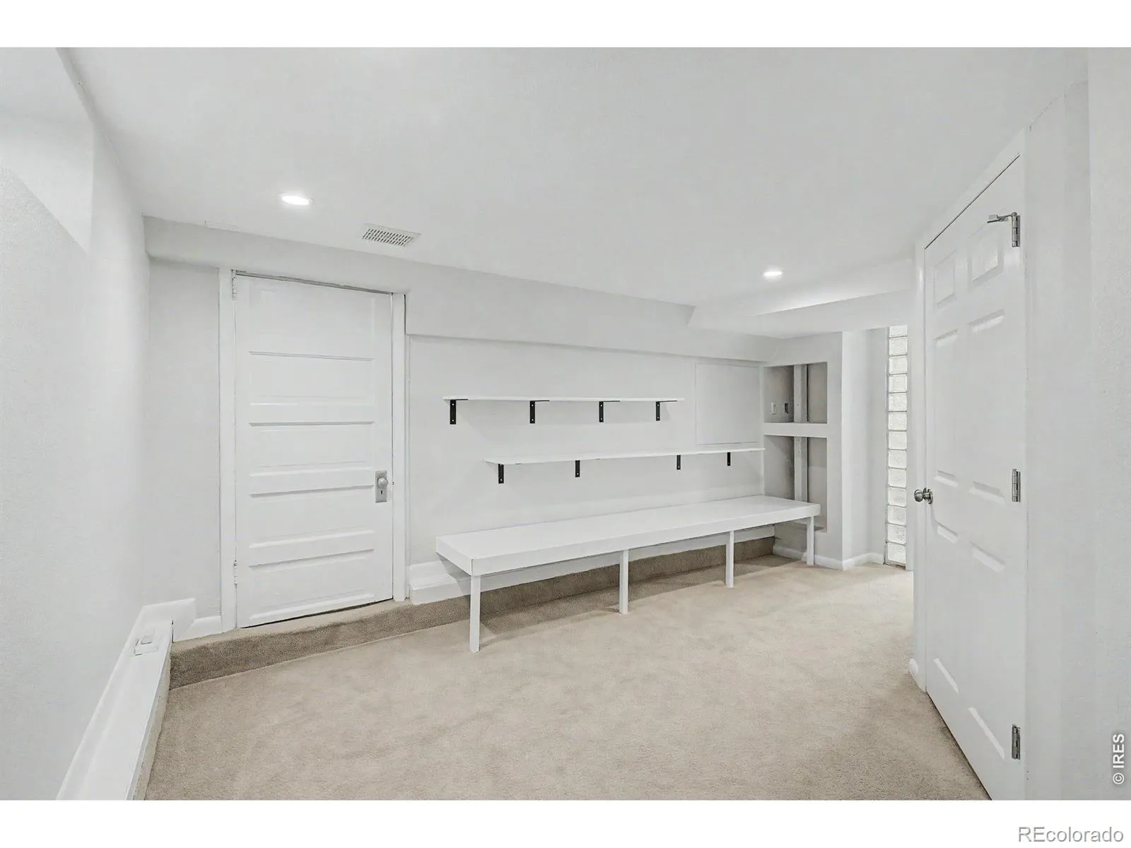 05162026042215 1600 33