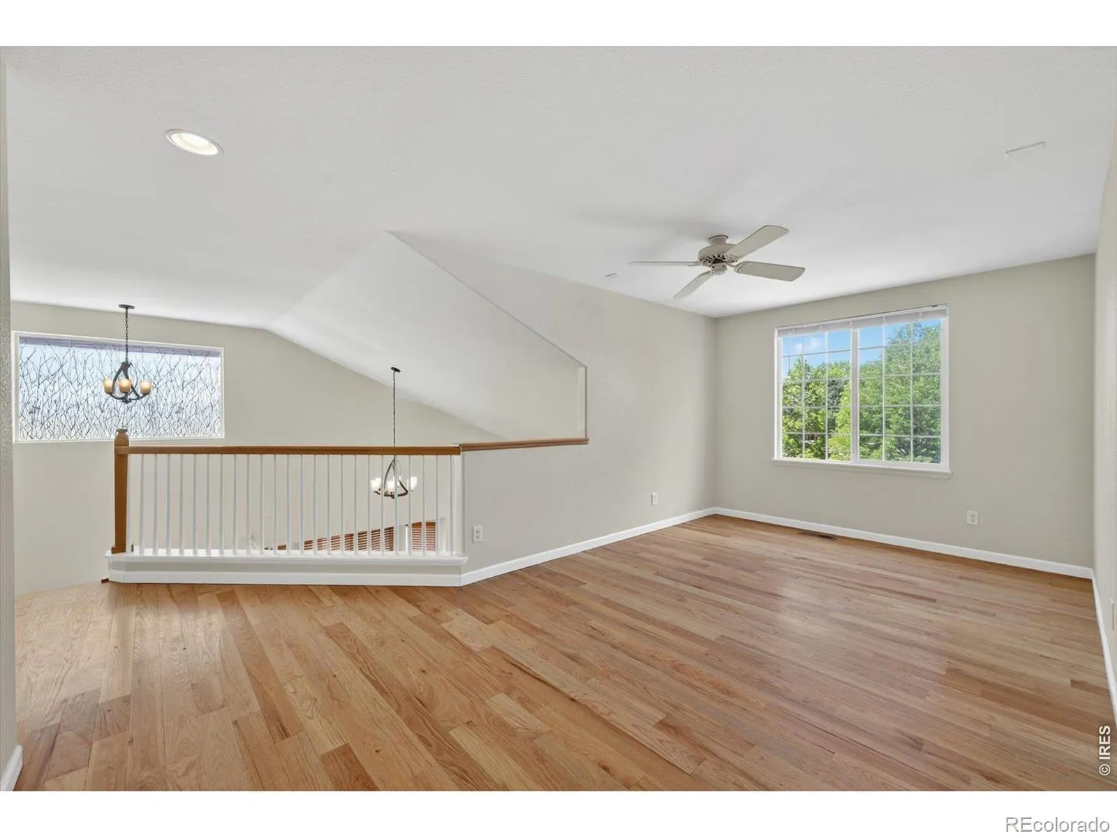 1106 Button Rock Drive Longmont CO 80504 MLS #RECIR1058878 05132026032527 1600 21