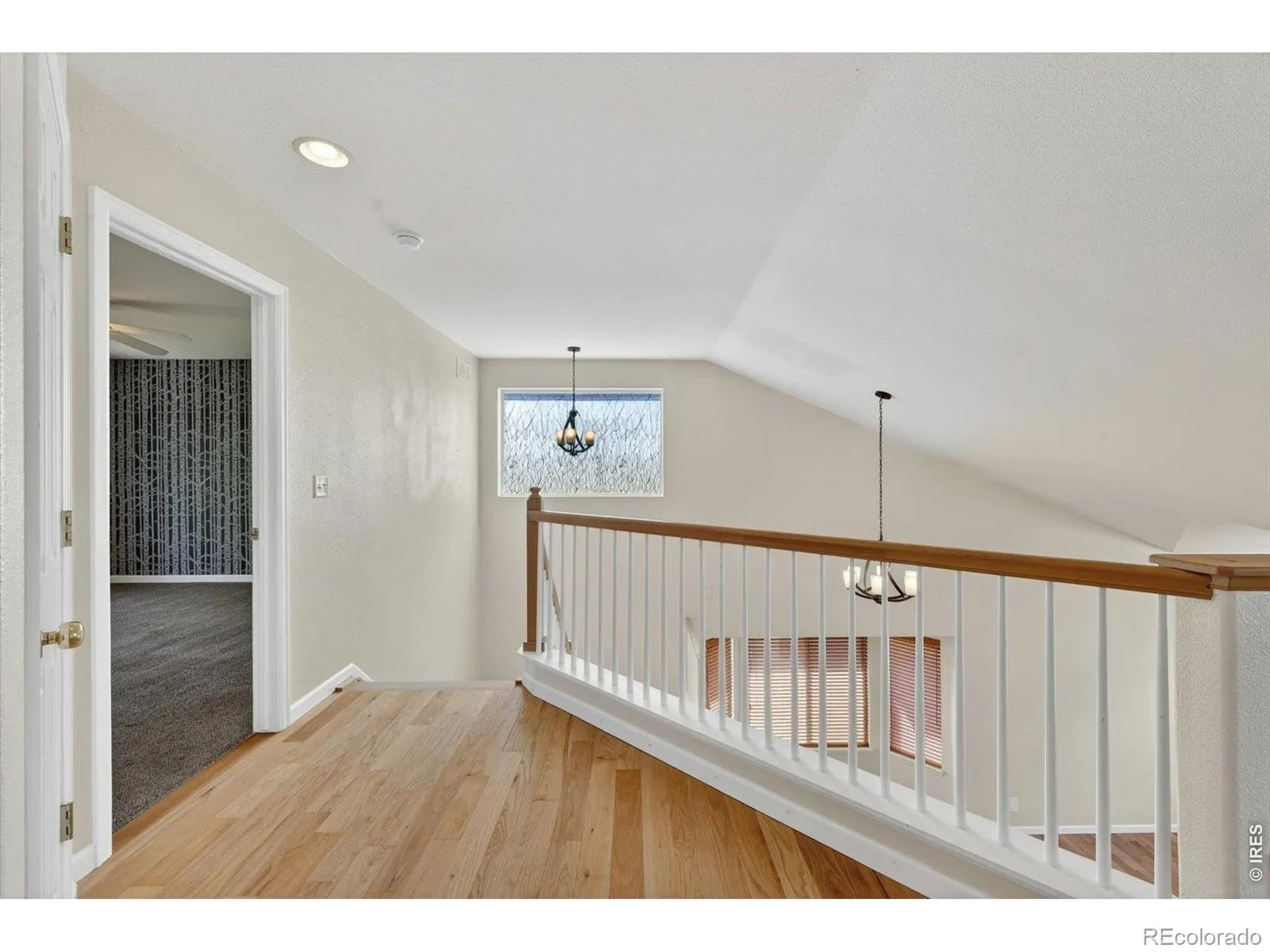 1106 Button Rock Drive Longmont CO 80504 MLS #RECIR1058878 05132026032527 1600 22