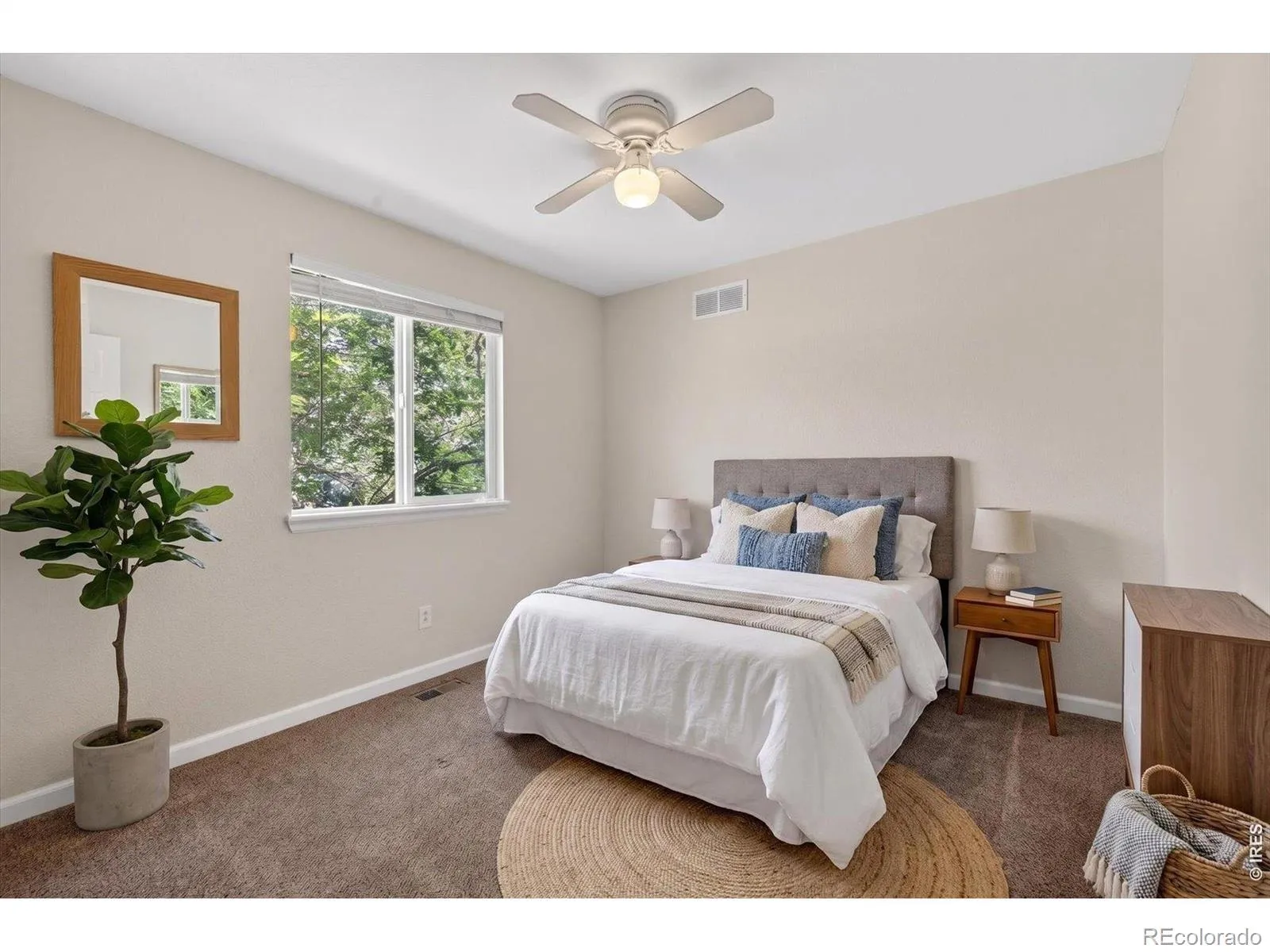 1106 Button Rock Drive Longmont CO 80504 MLS #RECIR1058878 05132026032527 1600 32