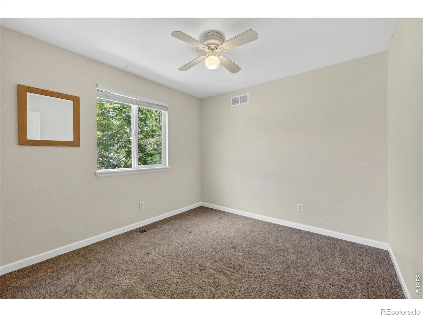 1106 Button Rock Drive Longmont CO 80504 MLS #RECIR1058878 05132026032527 1600 33