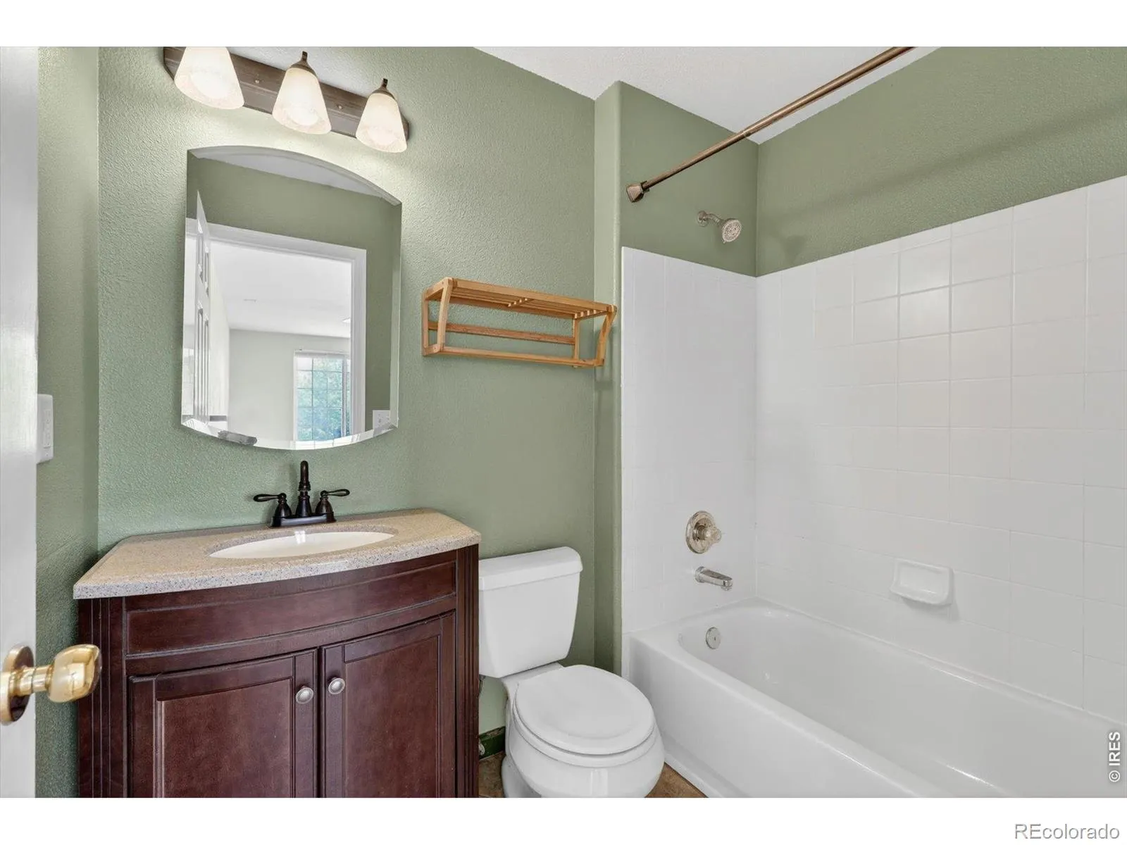 1106 Button Rock Drive Longmont CO 80504 MLS #RECIR1058878 05132026032527 1600 34