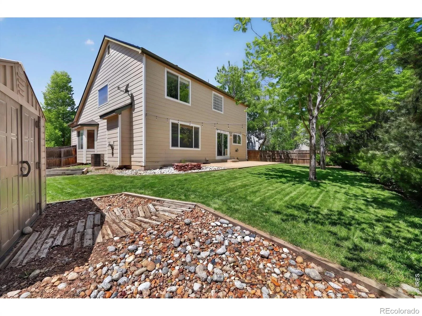 1106 Button Rock Drive Longmont CO 80504 MLS #RECIR1058878 05132026032527 1600 47