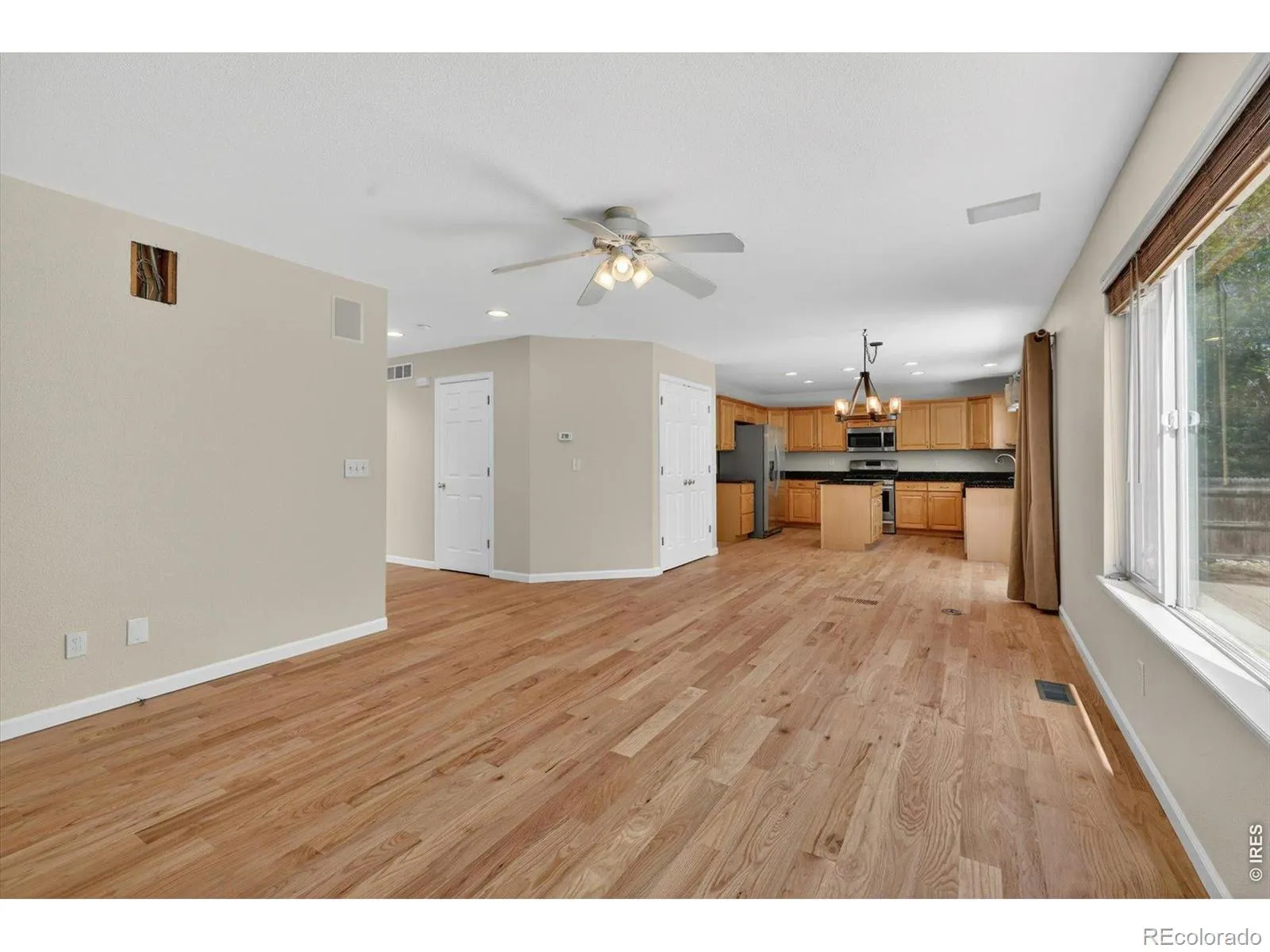 1106 Button Rock Drive Longmont CO 80504 MLS #RECIR1058878 05132026032527 1600 7