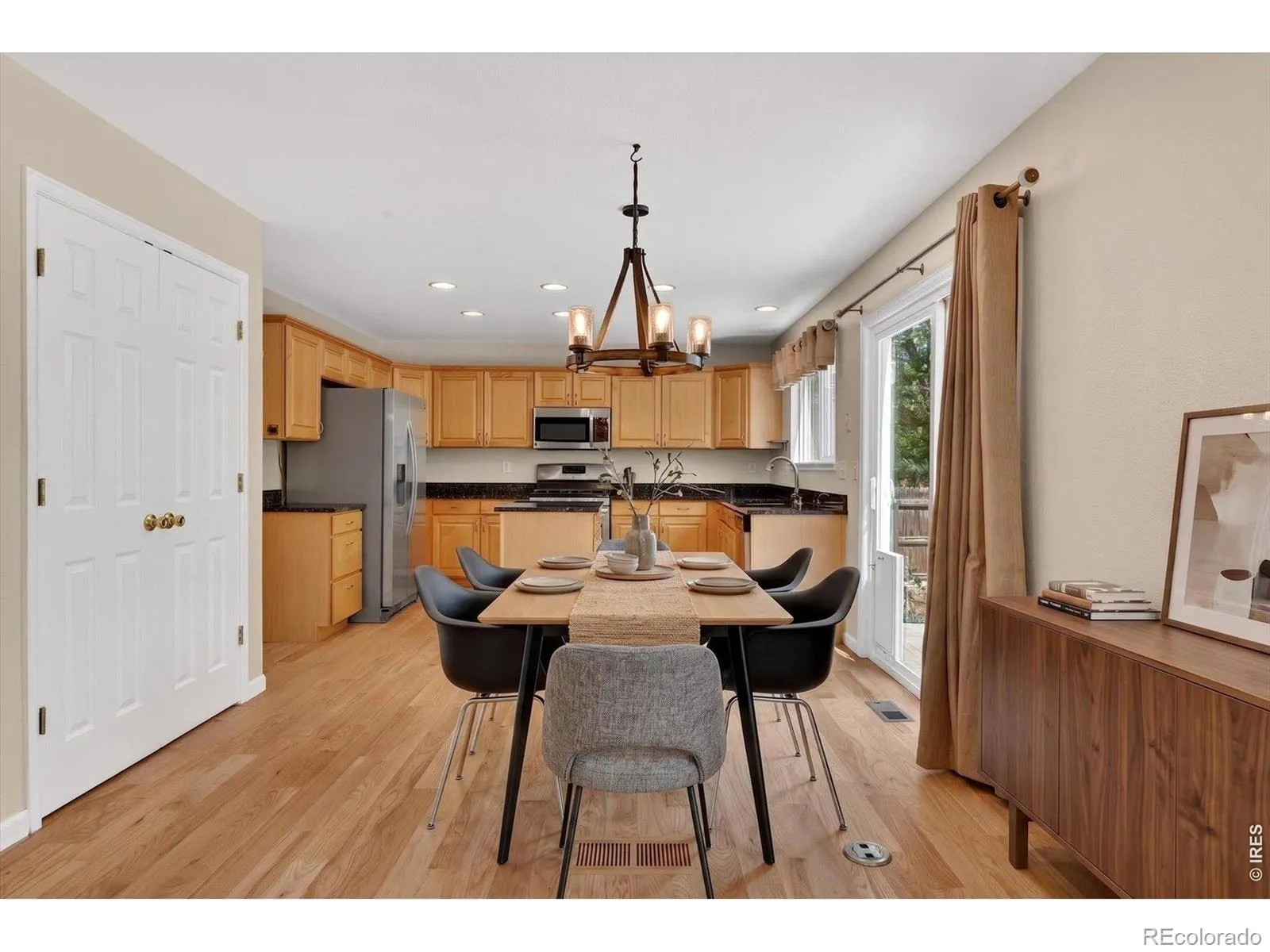 1106 Button Rock Drive Longmont CO 80504 MLS #RECIR1058878 05132026032527 1600 8